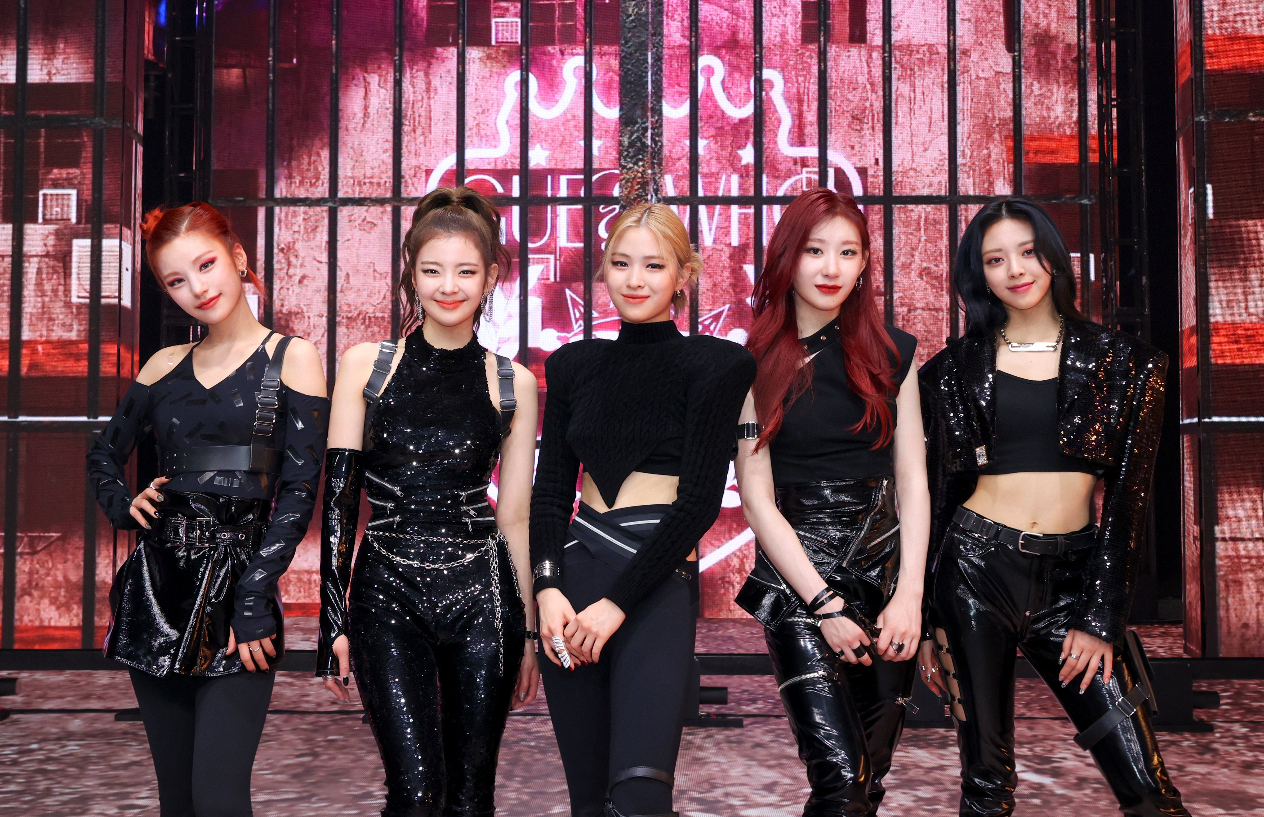 ITZY Shows Us Who’s Boss With Their “M.A.F.I.A in the Morning” Outfits