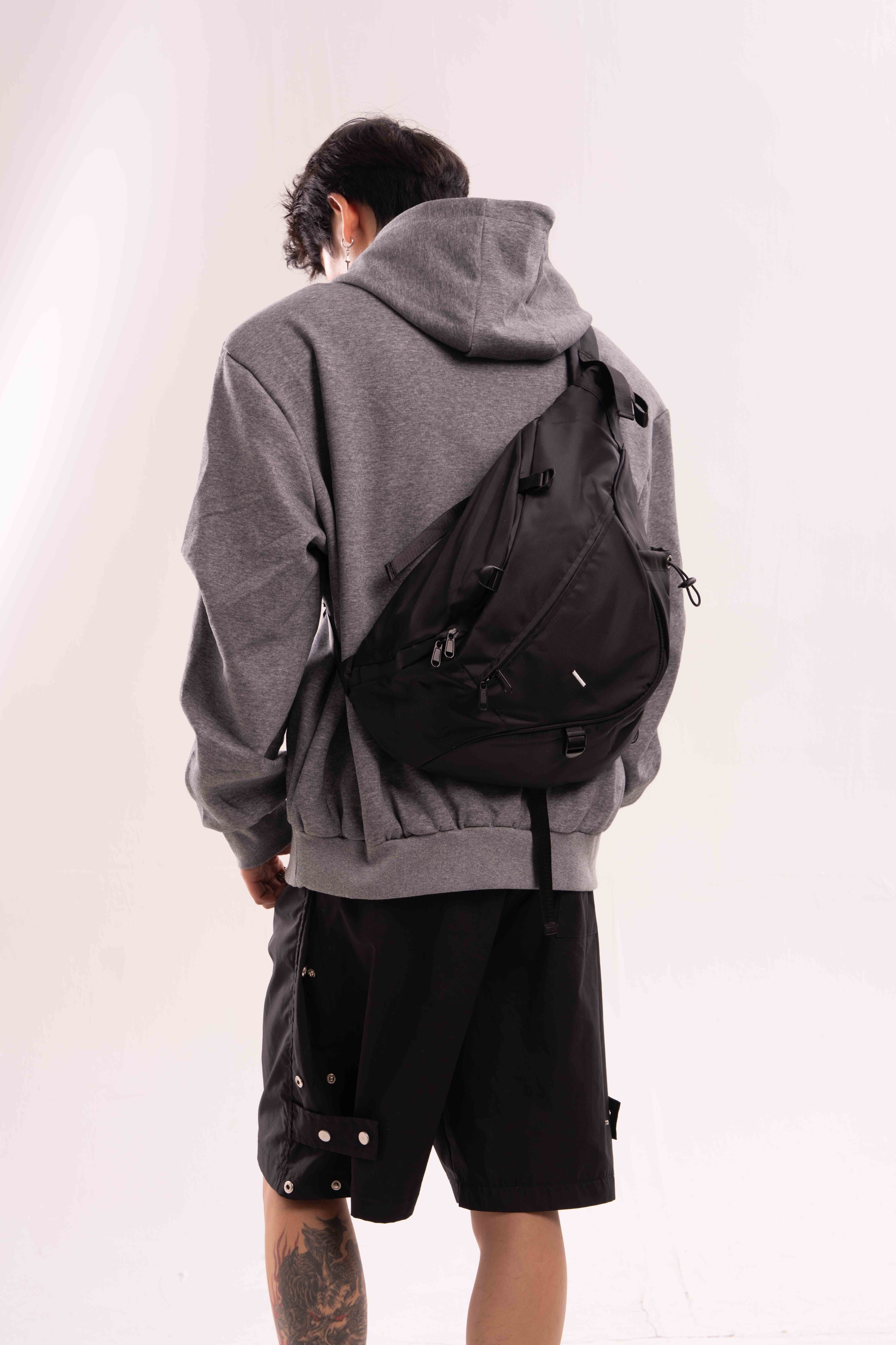 Sling Medium Chest Bag