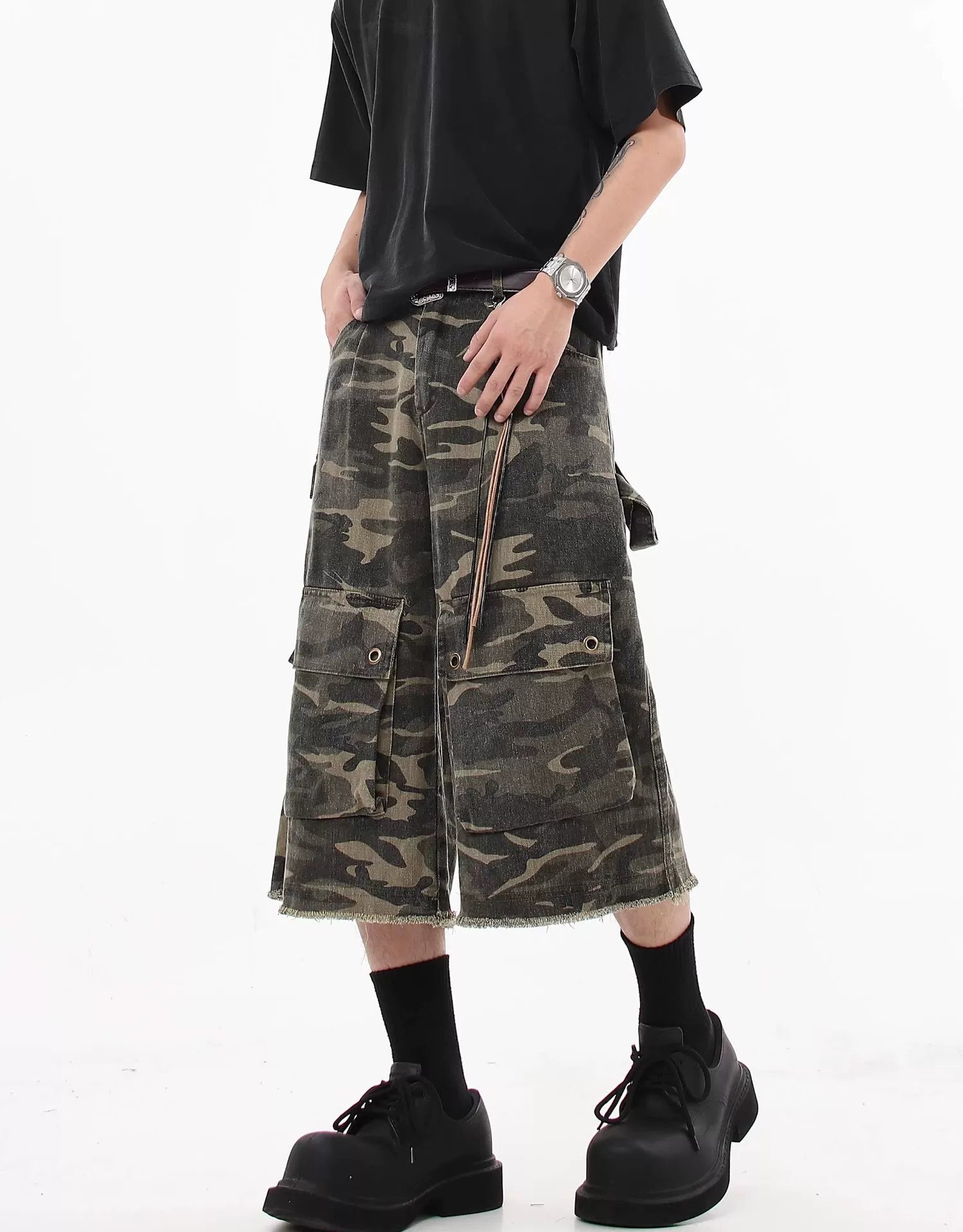 Camo Print Cargo Capri Shorts with Frayed Hem - Main Image