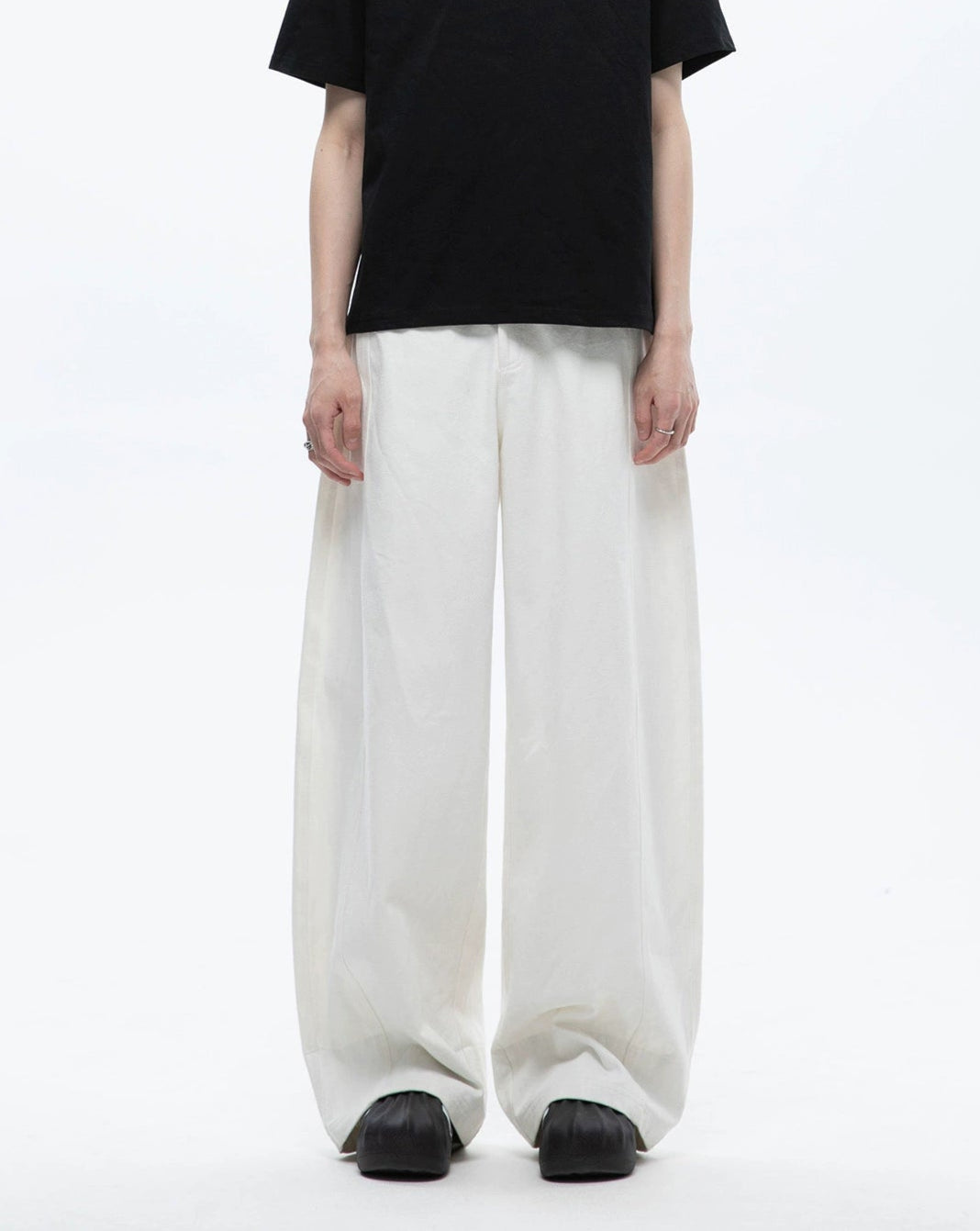 Wide Leg Pants with Contrast Stripe Waistband and Back Pocket Detail