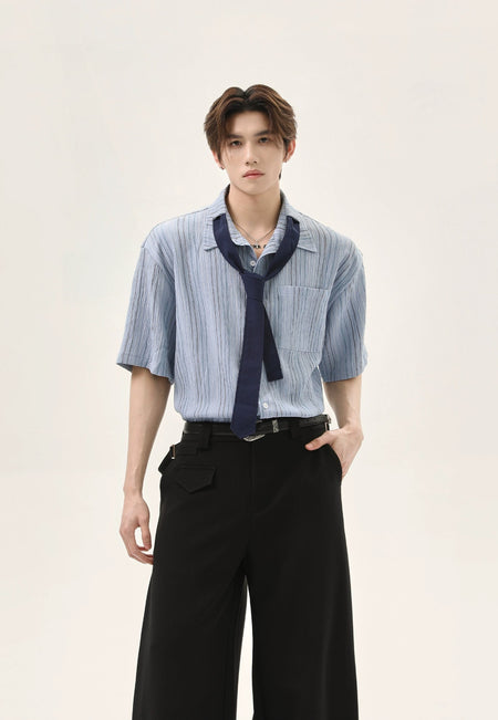 Textured Short Sleeve Button-Up Stripe Shirt with Chest Pocket and Necktie