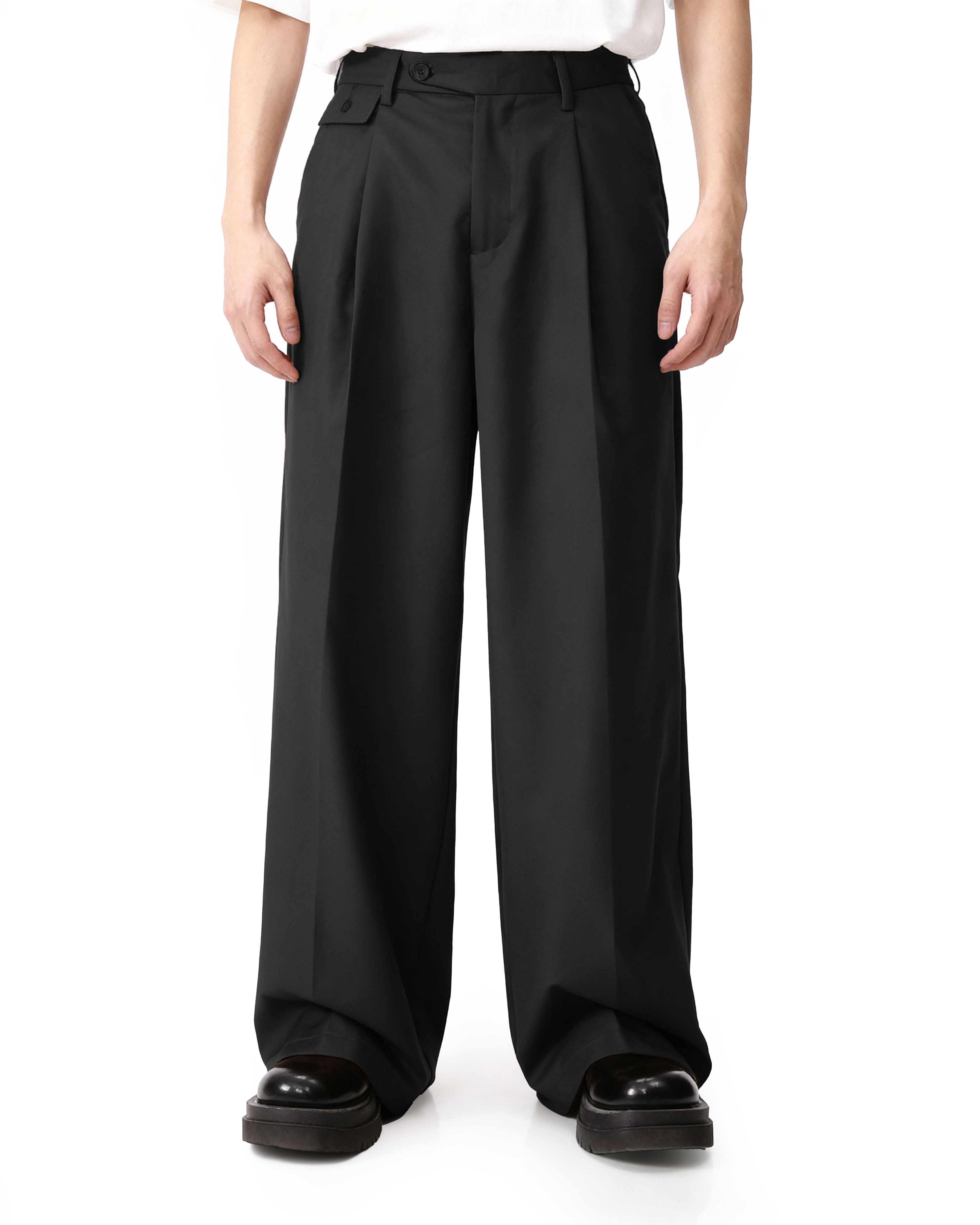 Pleated Wide Leg Low-Waisted Trousers