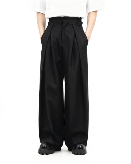 Wide Leg Pleated Palazzo Trousers with Belt Detail - nightcity clothing