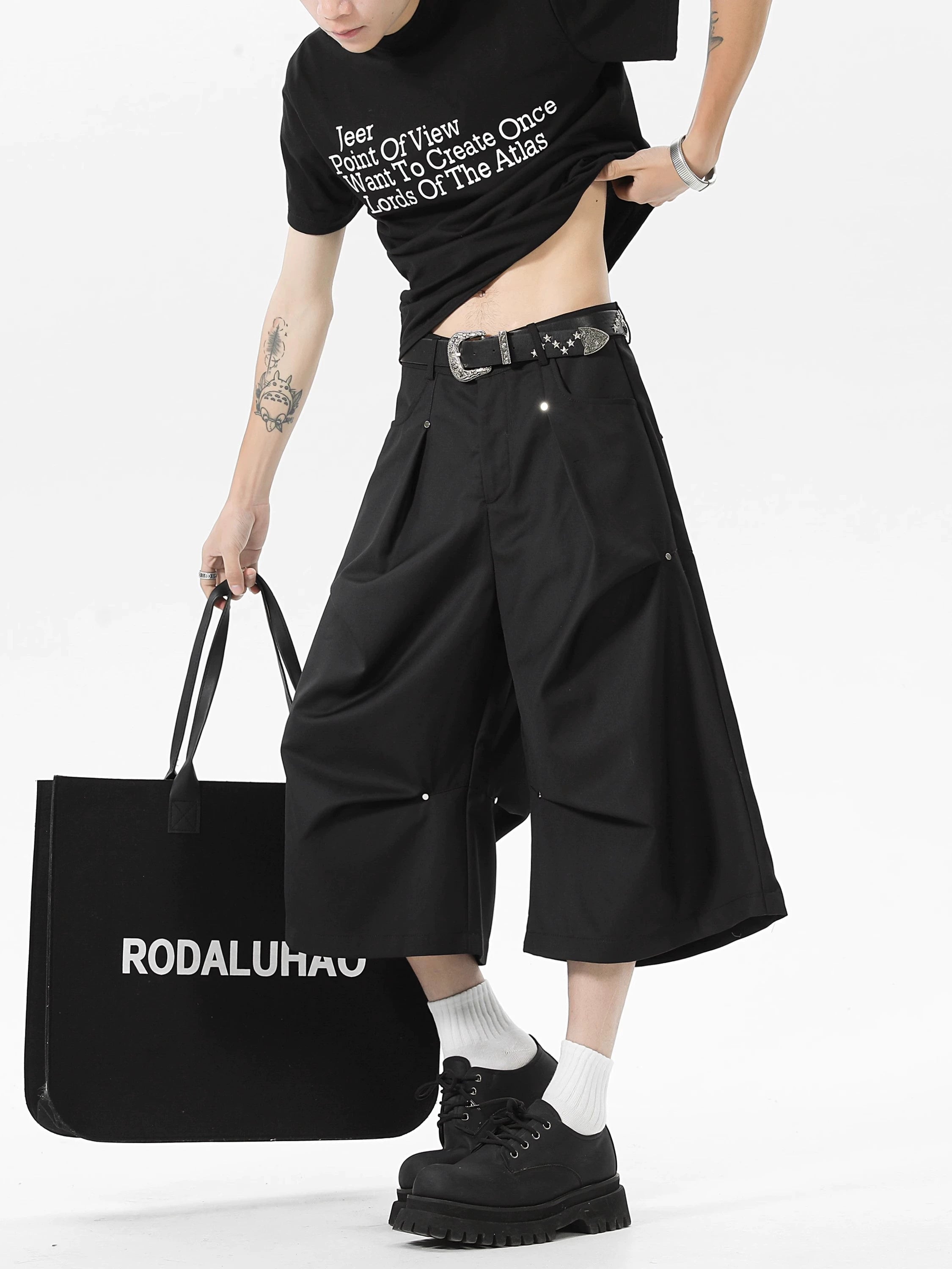 Wide Leg Pleated Button-Detail Long Bermuda