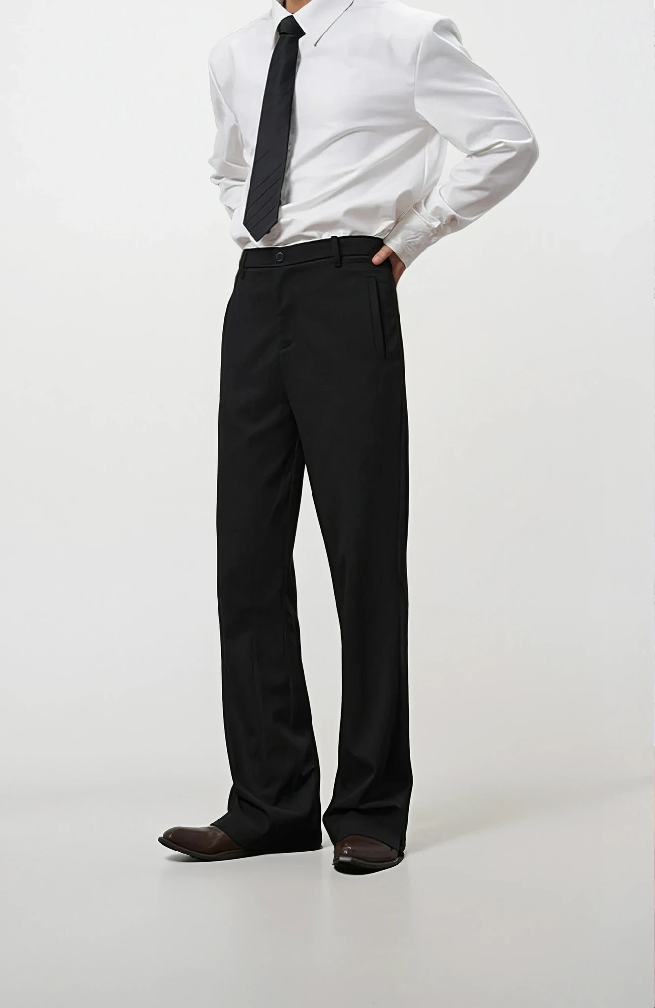 Wide-Lapel Structure & Semi-Flare Trousers Suit Bundle