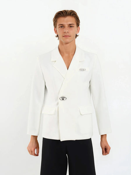 Structured Single-Breasted Blazer with Metal Clasp and Brooch Detail