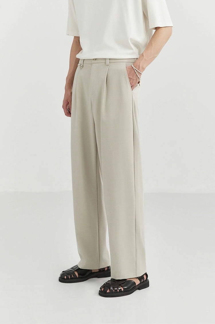 Classic Pleated Trousers with Wide-Leg Cut