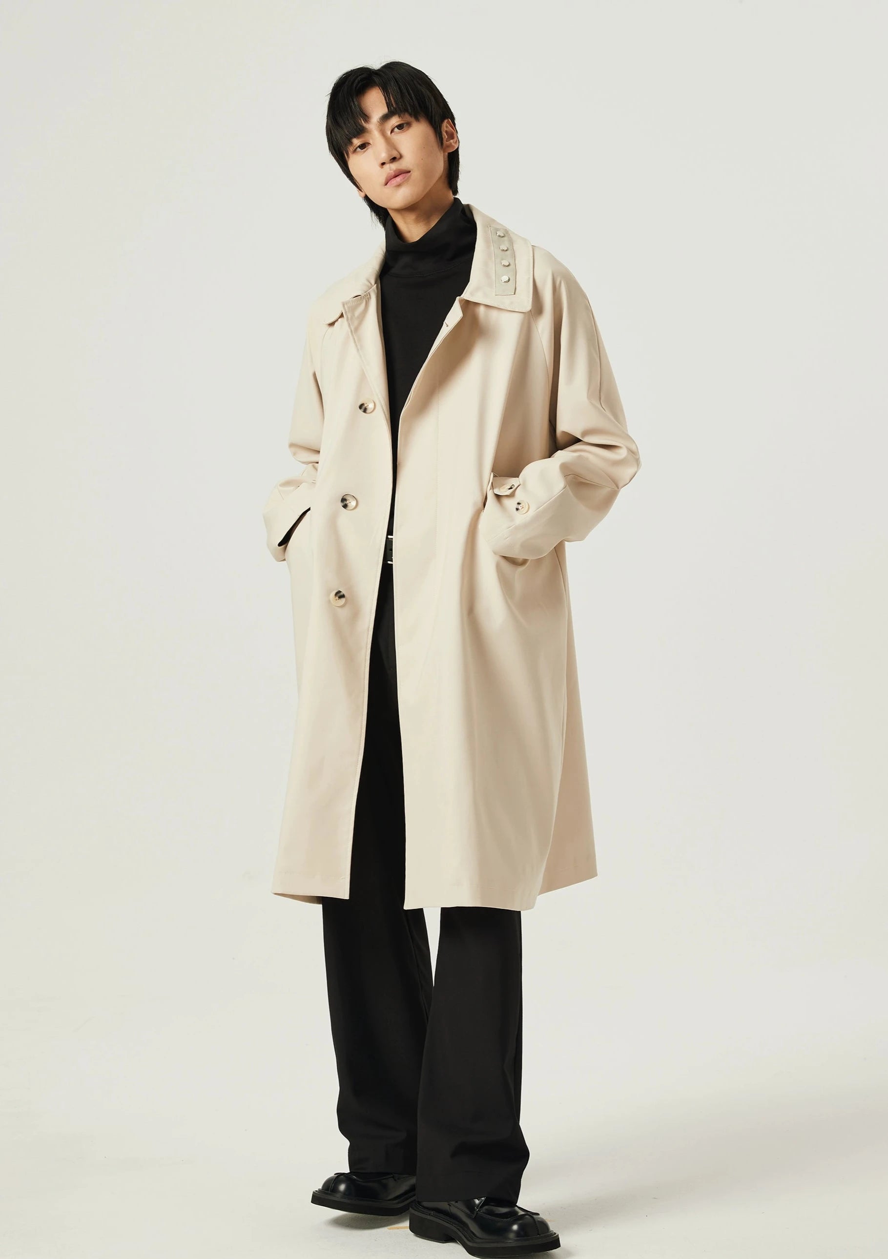 Slim Long Single-Breasted Coat with Collar Studs