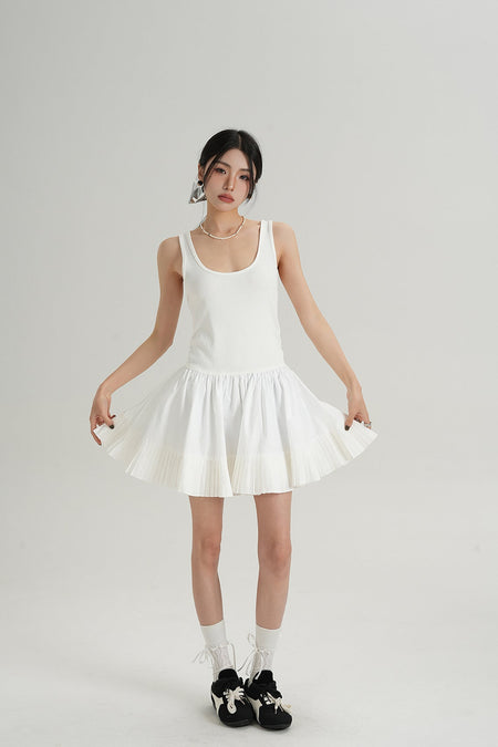 Sleeveless Scoop Neck Pleated Hem Tank Dress
