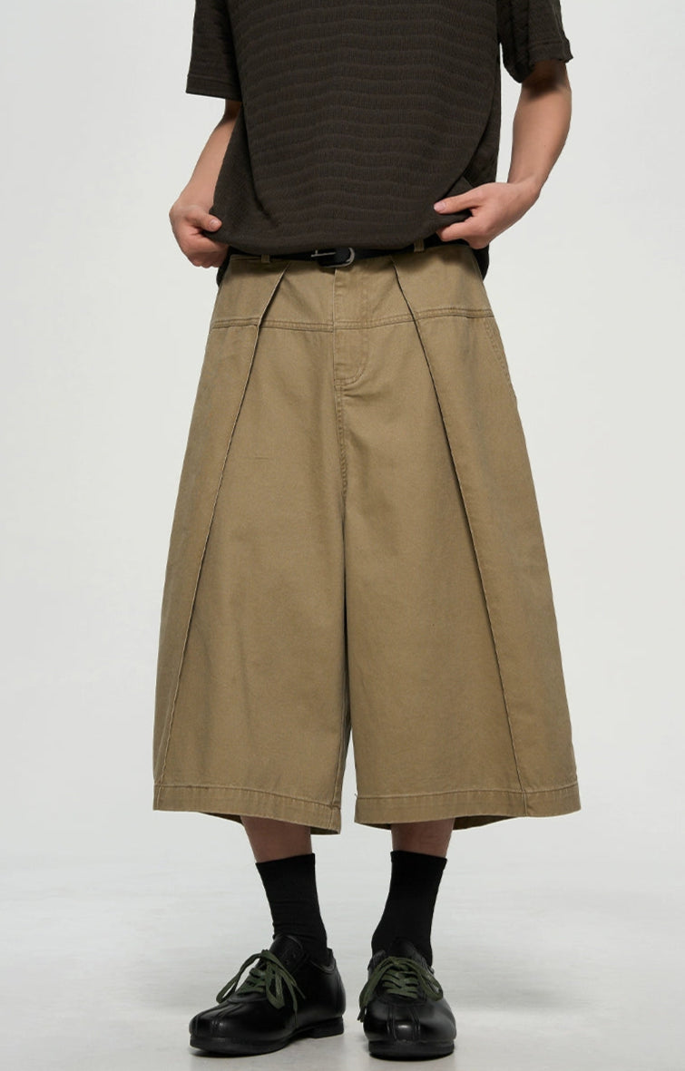 Structured Wide-Leg Pleated Bermuda Shorts