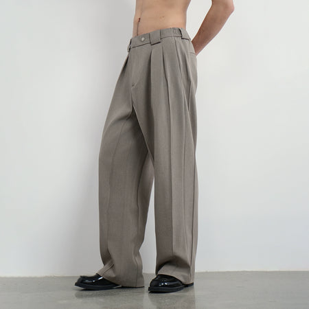 Straight Leg Inner-Pleated Trousers