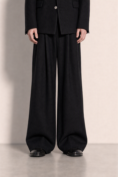 Wide Leg Trousers in Black – with blazer