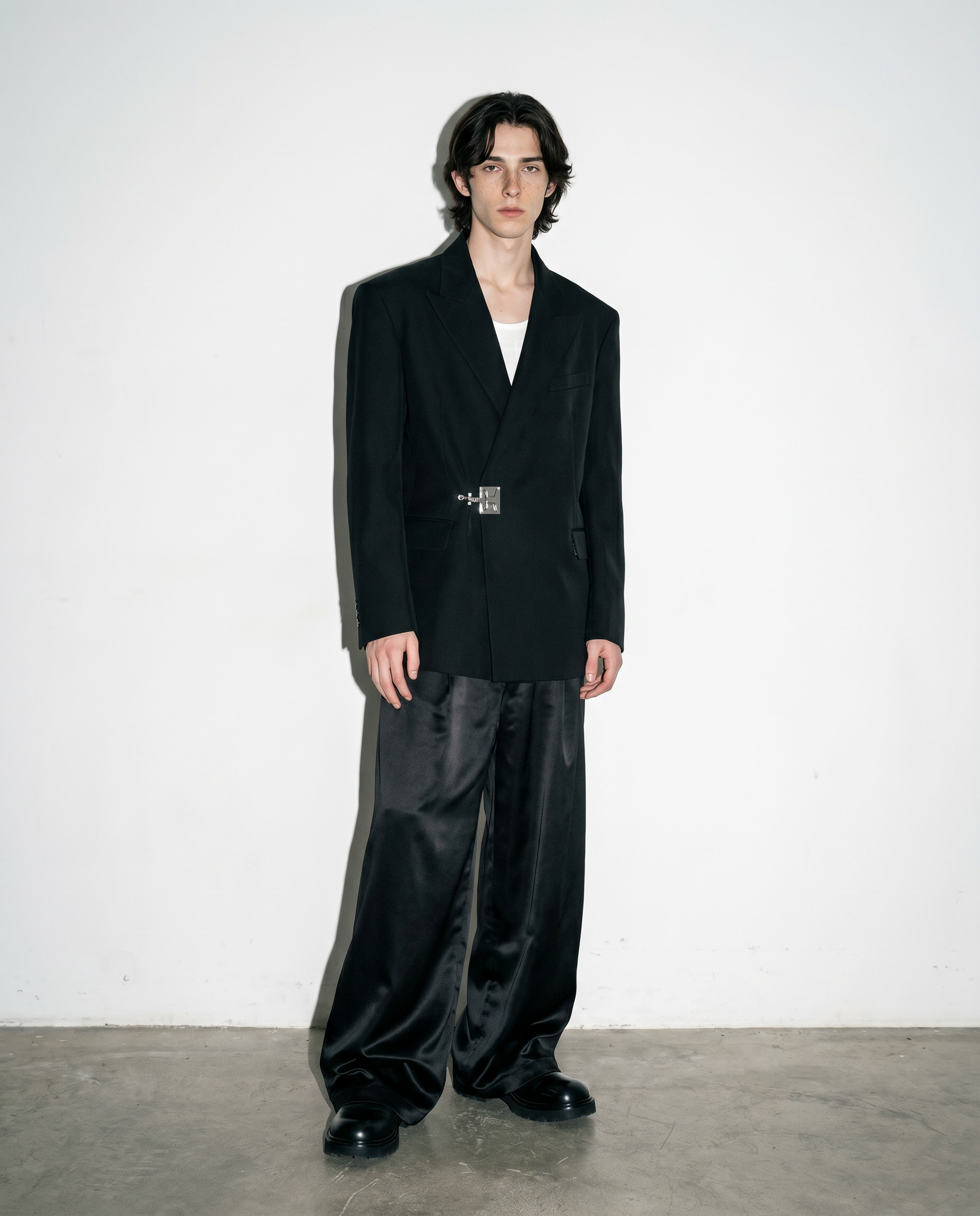 Asymmetric Structured Blazer with Lock Clasp Detail-11