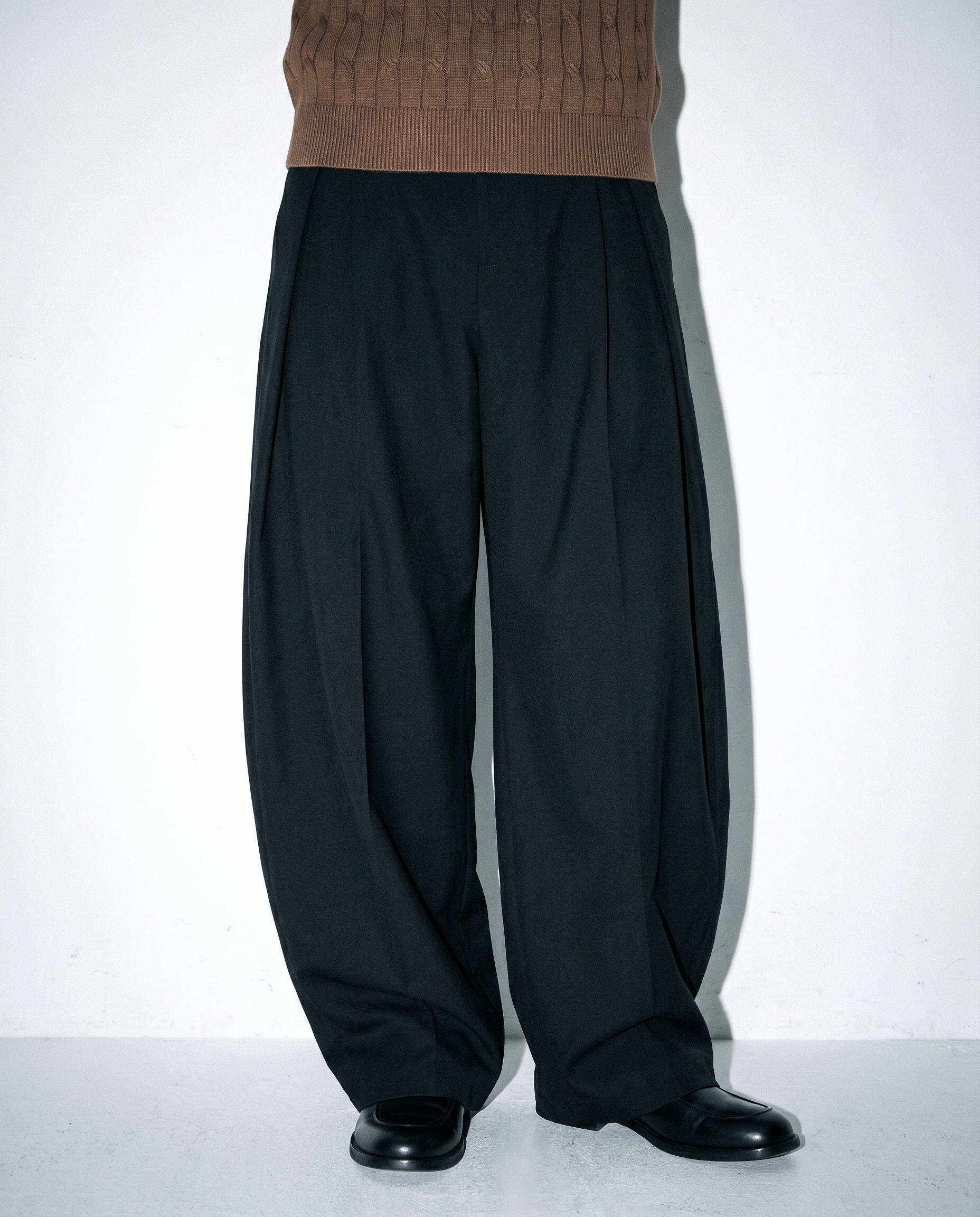 Barrel Leg Deep-Pleated Trousers-14