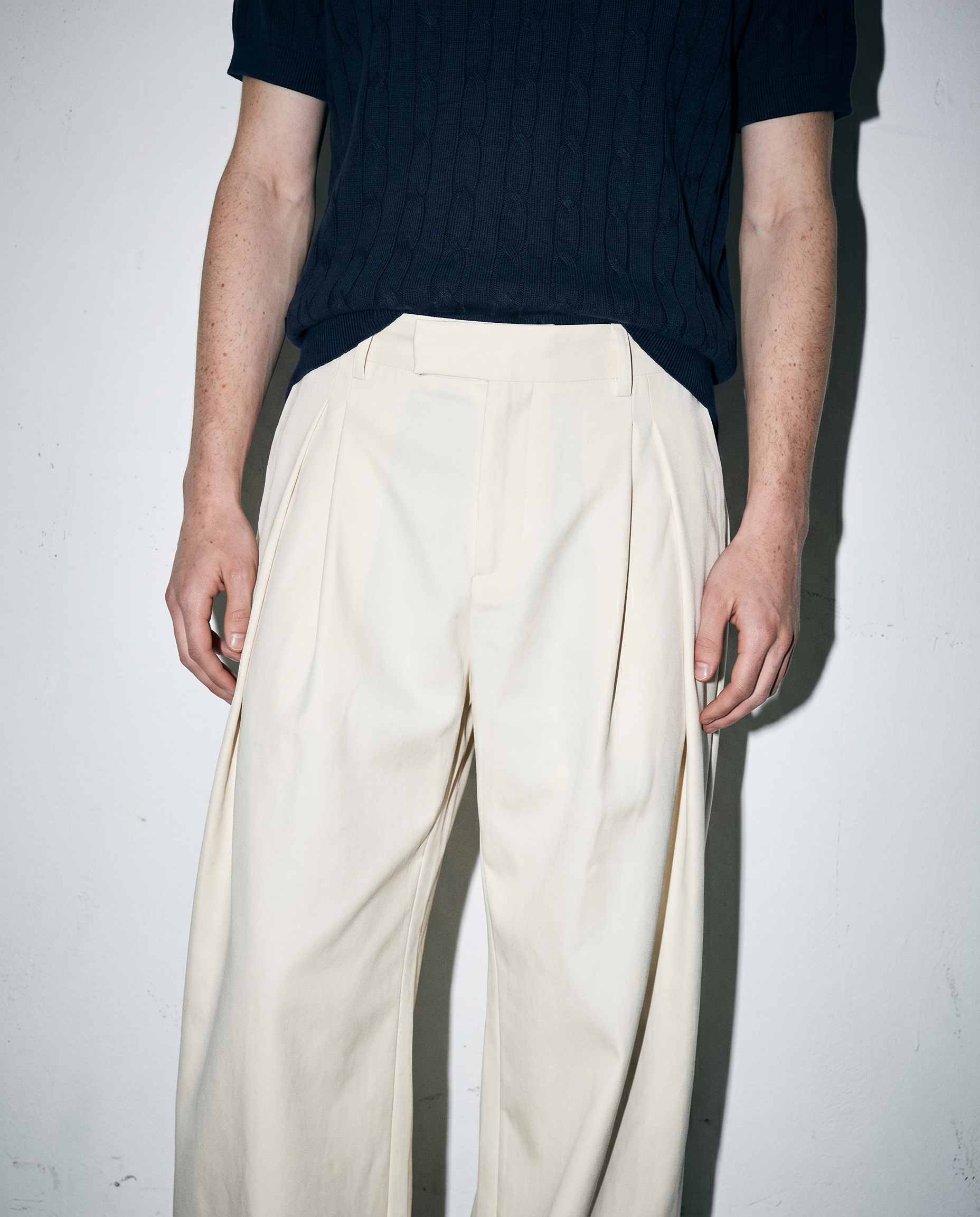 Barrel Leg Deep-Pleated Trousers-13