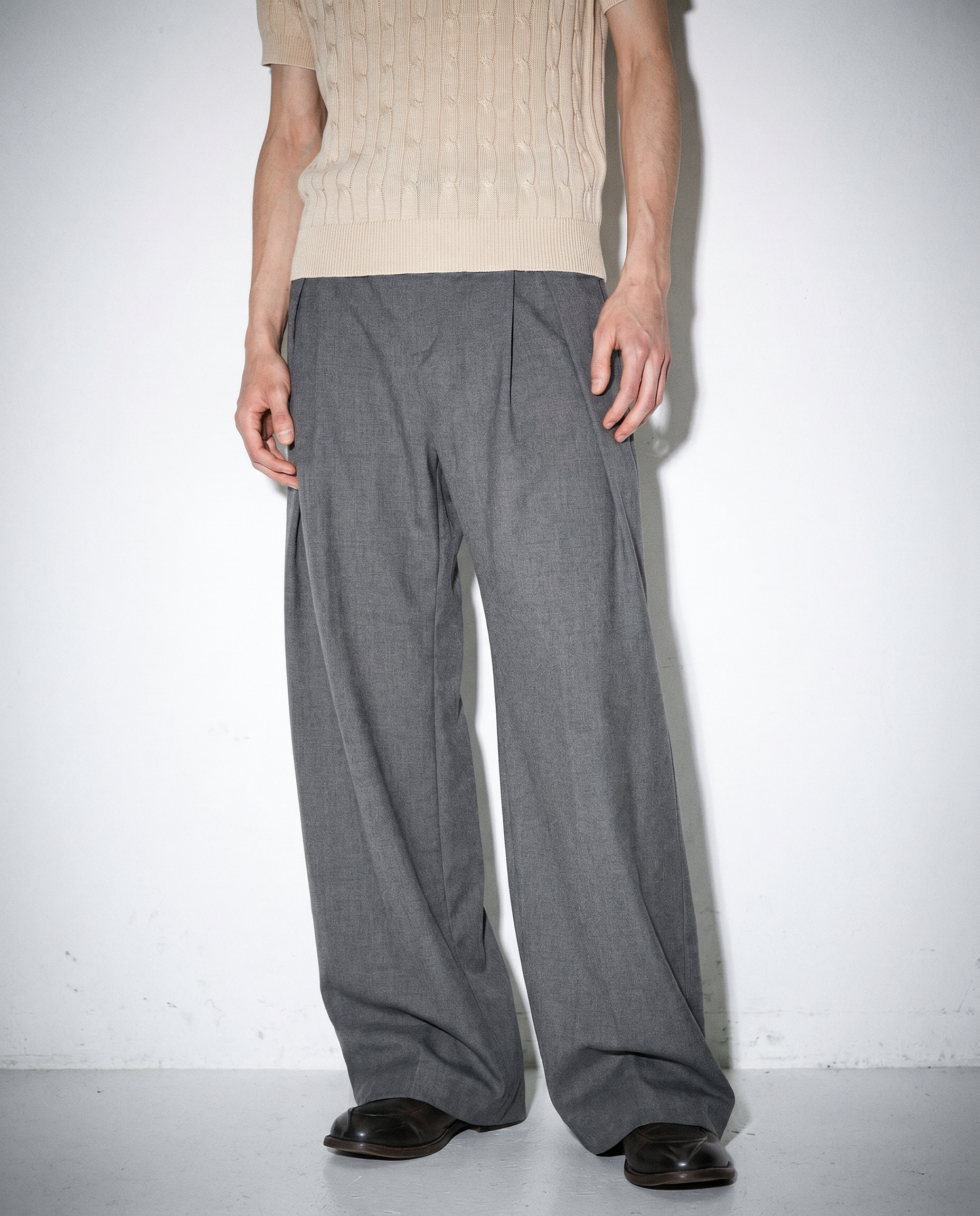 Barrel Leg Deep-Pleated Trousers-7