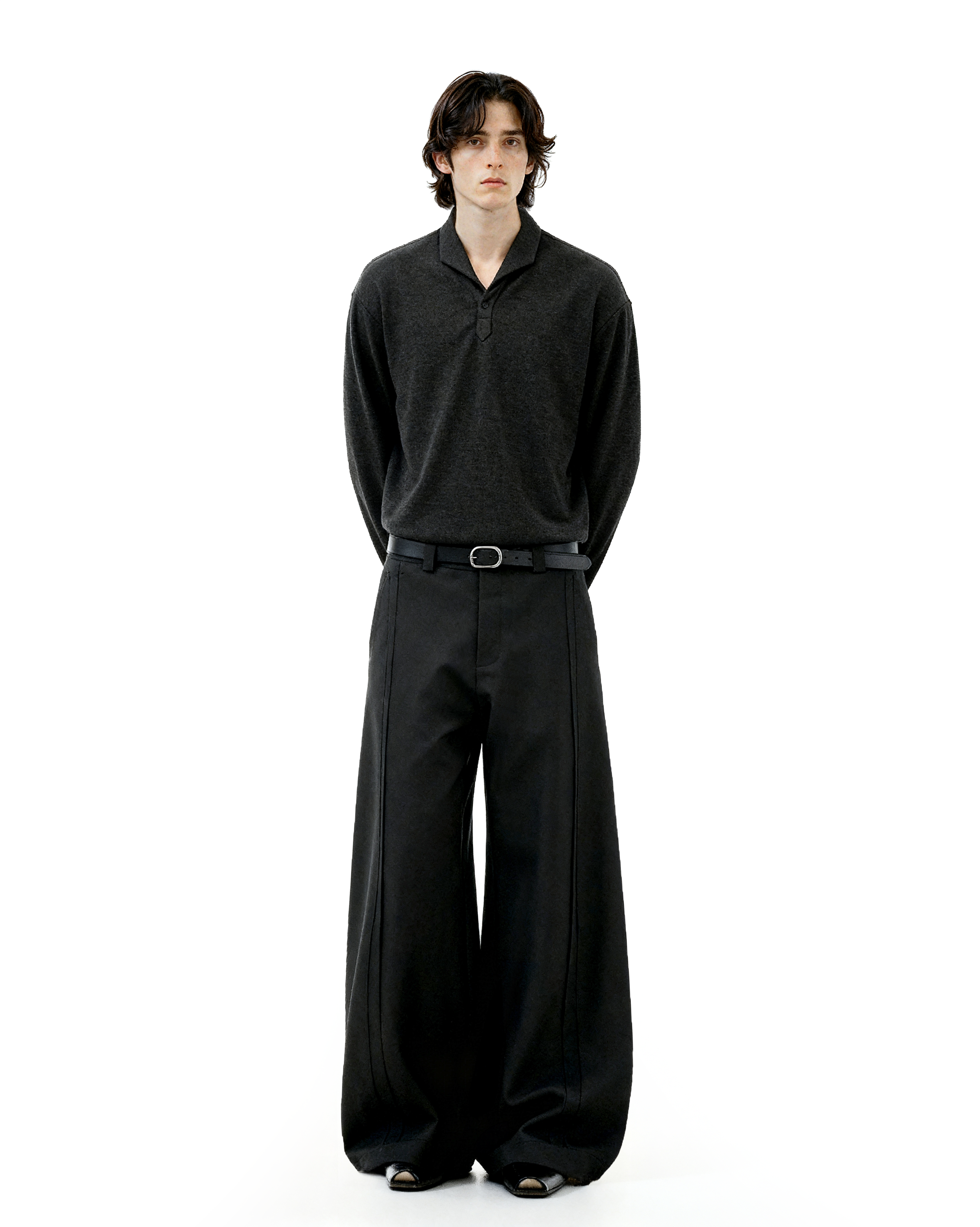 Barrel-Leg Panel Pleated Trousers-14