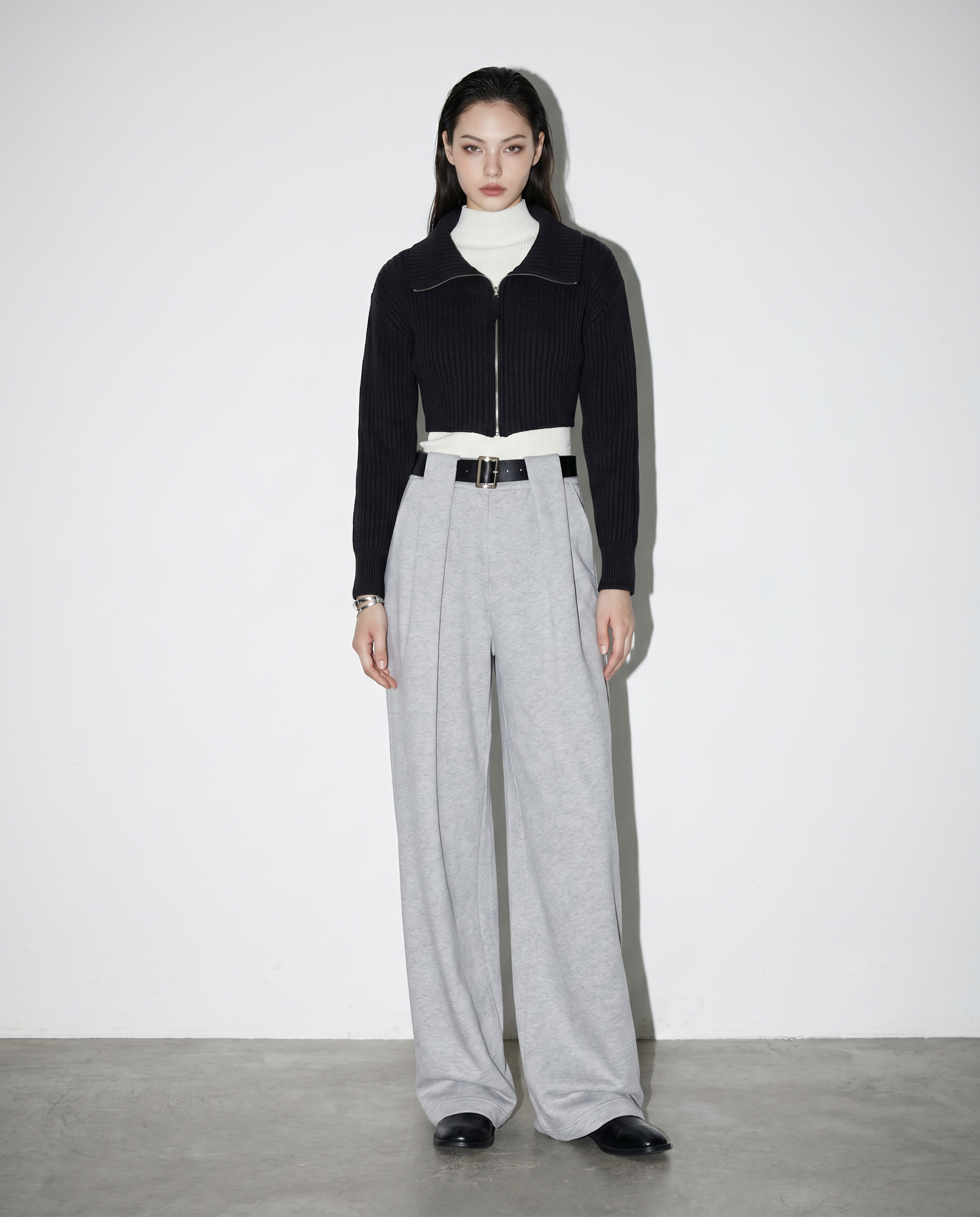 Crossover Waist Pleated Sweatpants-6