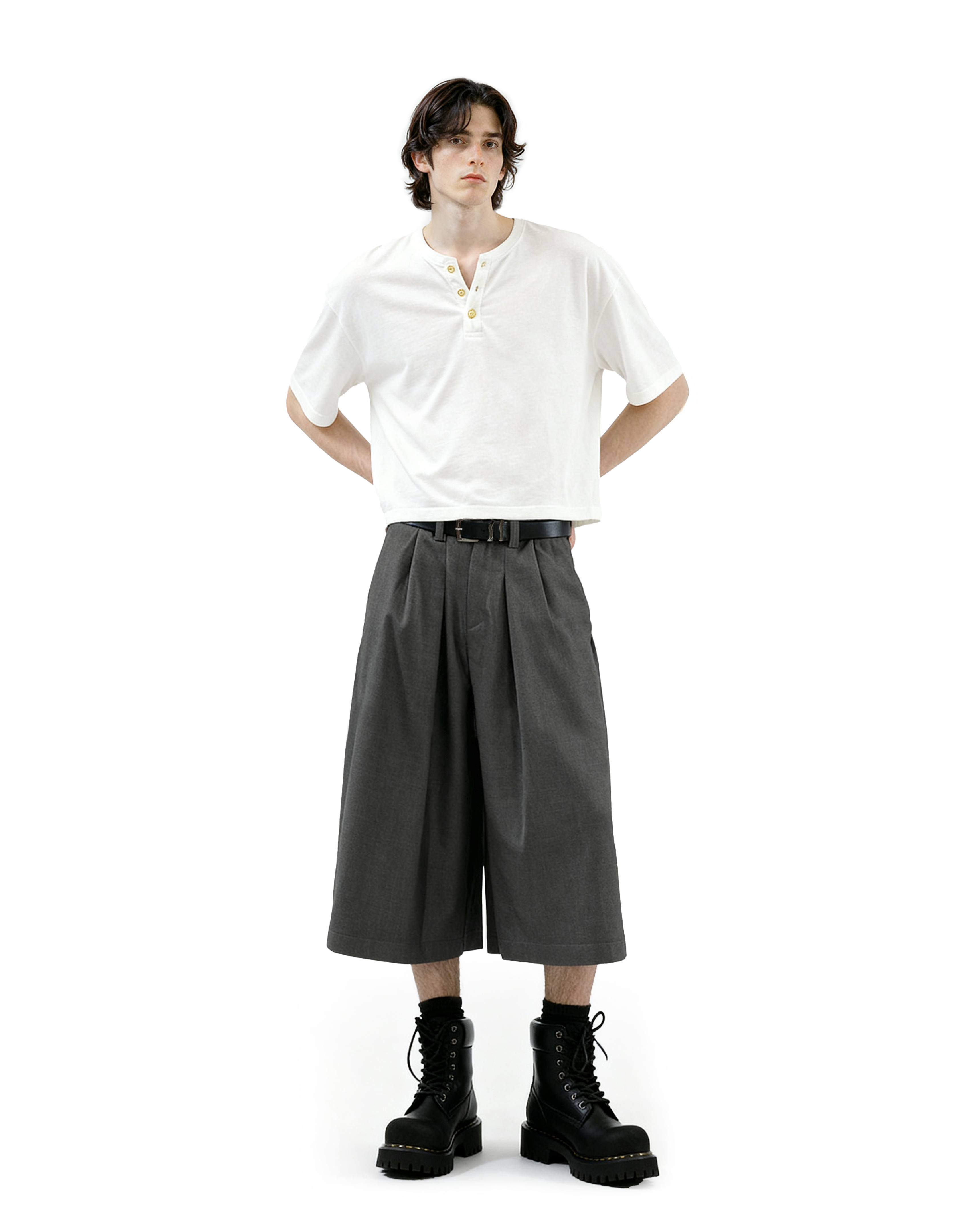 Wide Leg Pleated Bermuda Shorts with Belt Loops - nightcity clothing