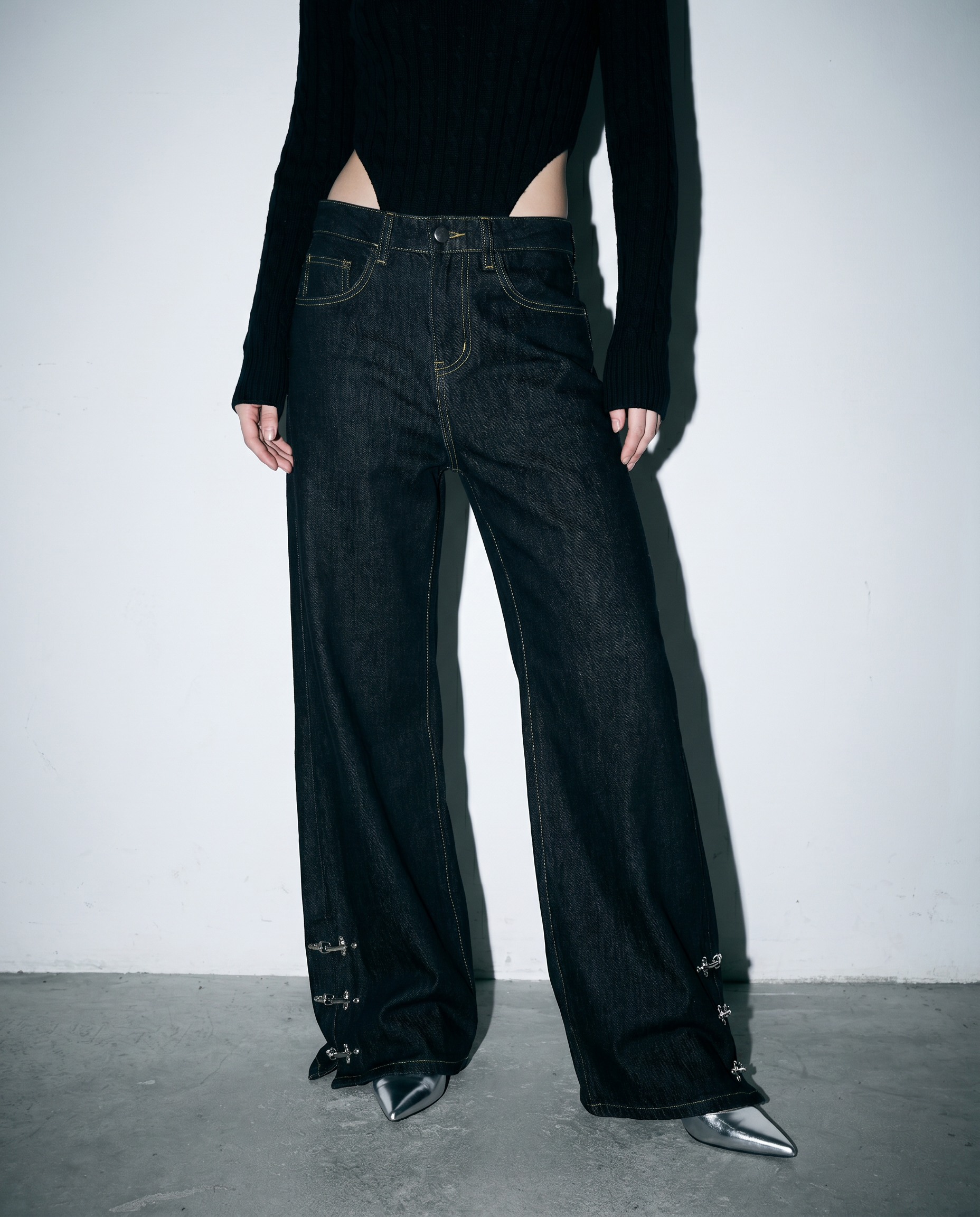 Fireman Clasp Hem Flare Jeans-8