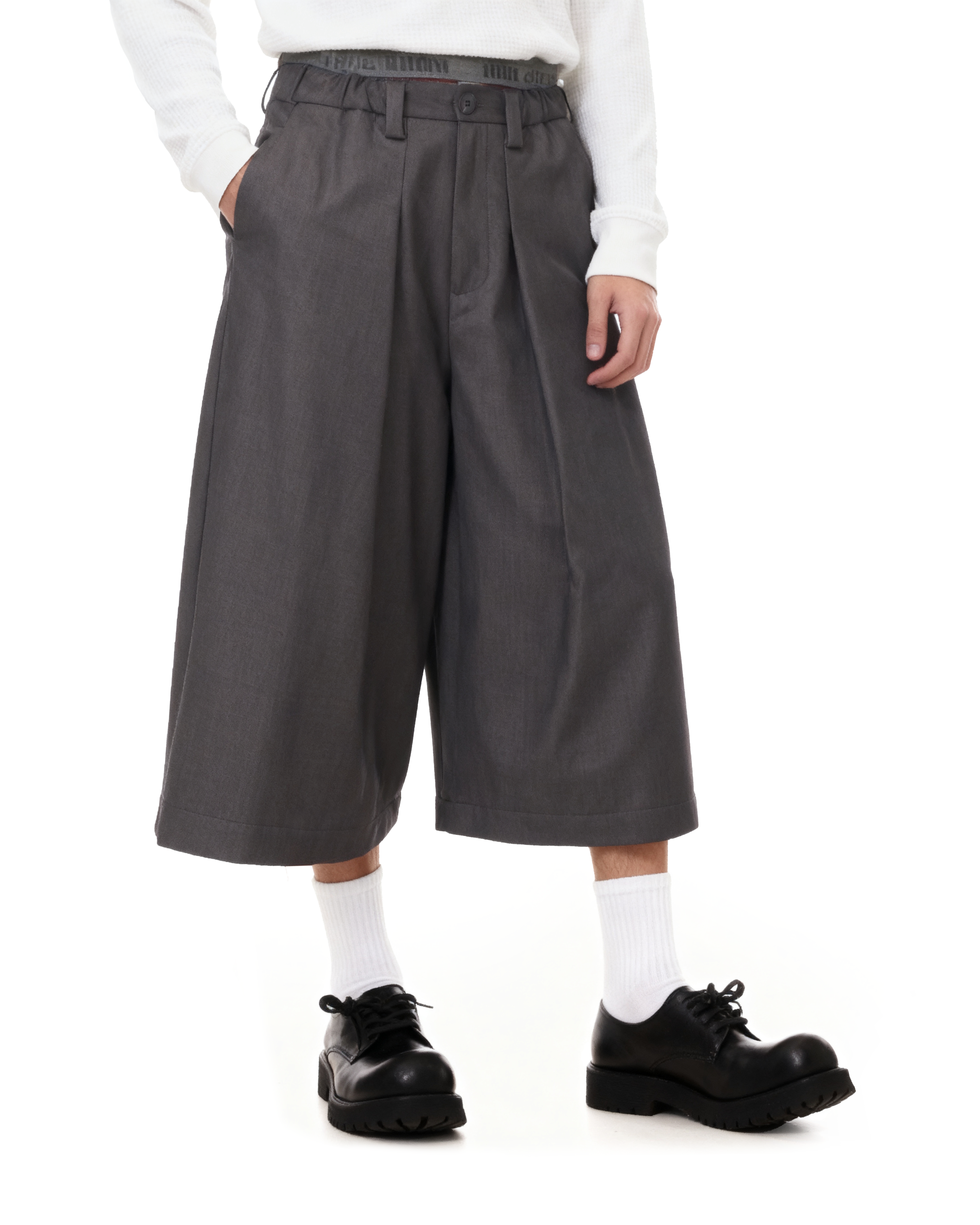 Elastic Waist Wide Leg Bermuda Shorts-3