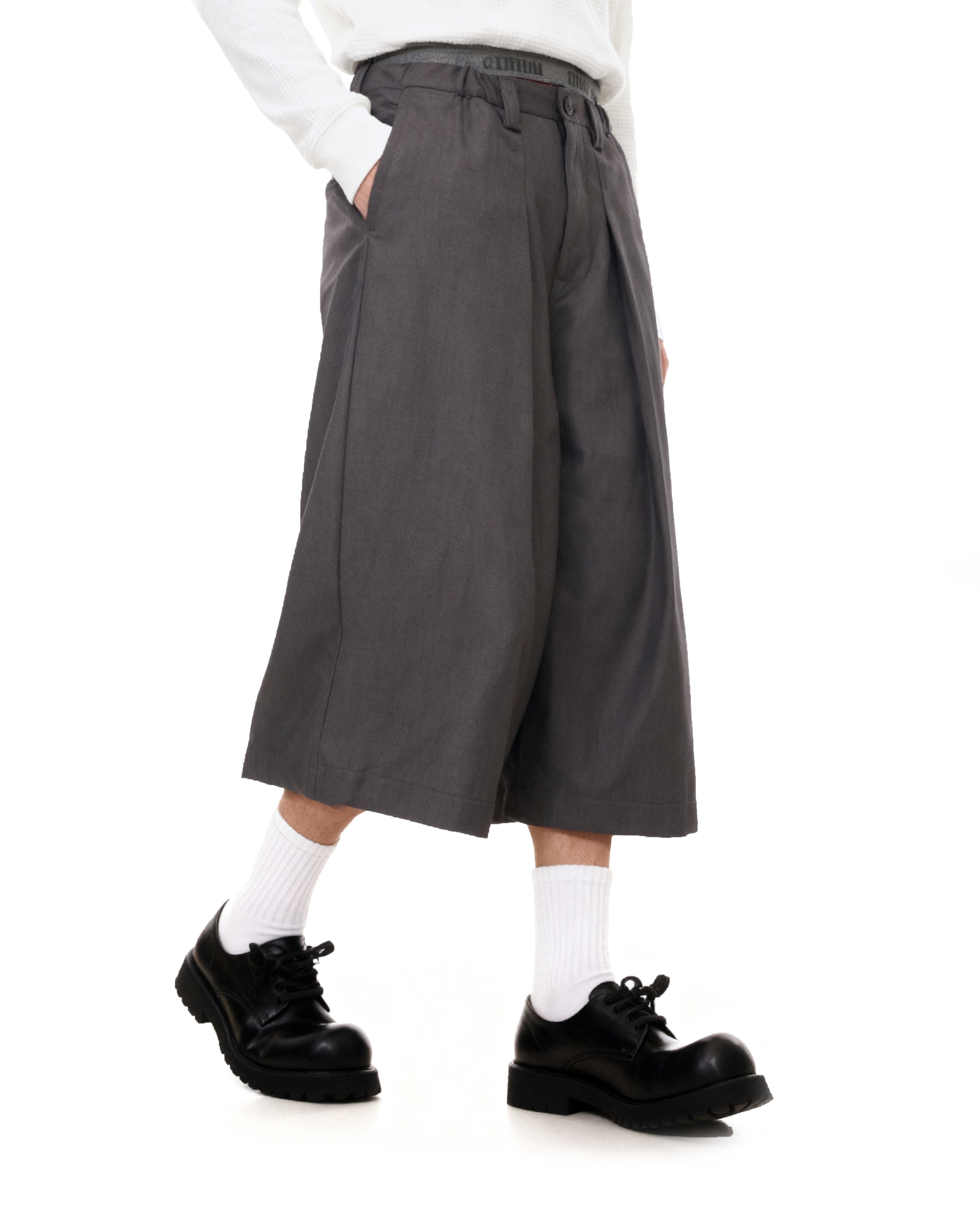 Elastic Waist Wide Leg Bermuda Shorts-4