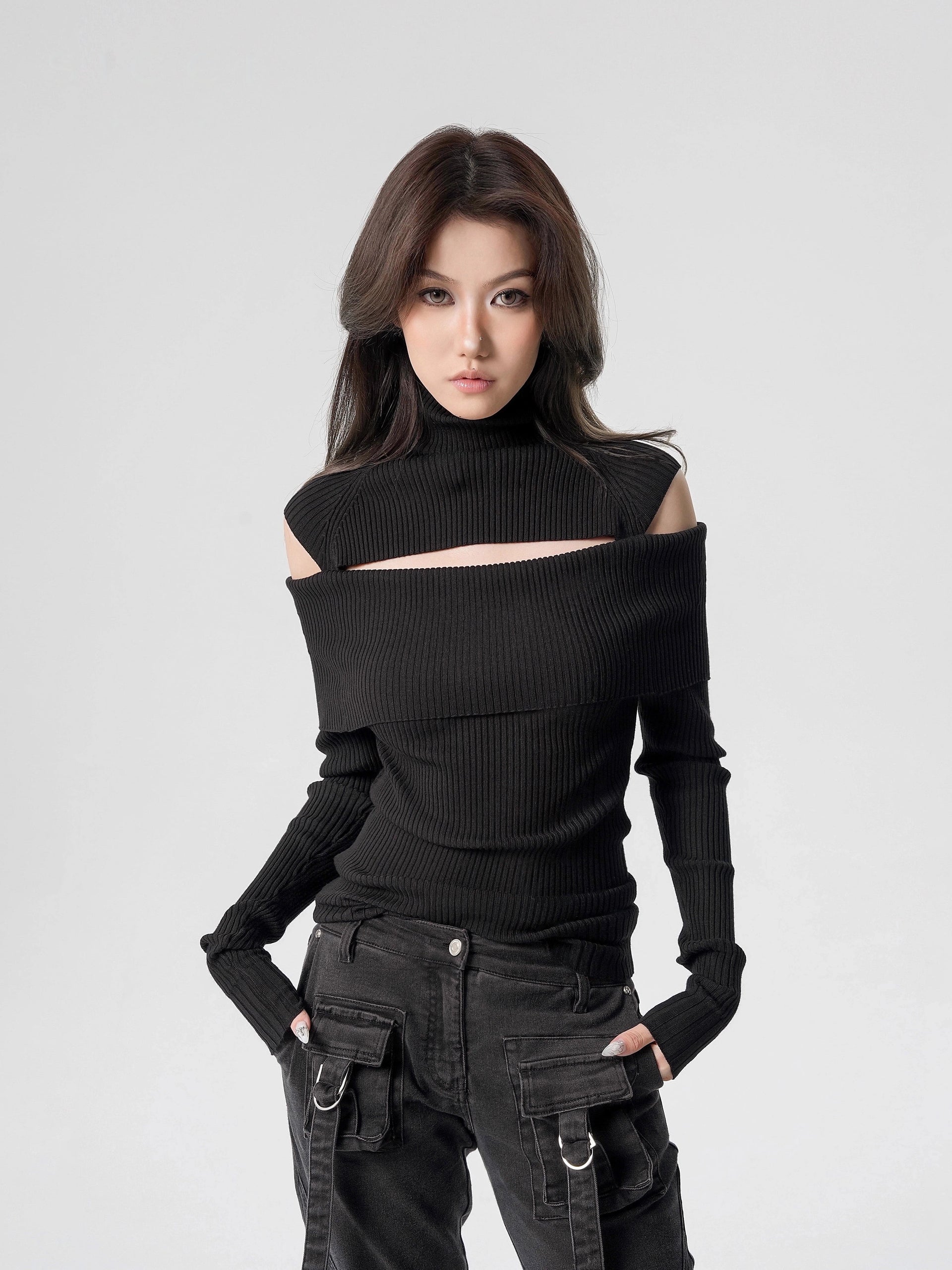 Tシャツ・カットソー FLARE UP Cut-out Turtleneck Long Sleeve 4BUK281 Urban Classics Women's Ladies Cut-Out Turtleneck Longsleeve