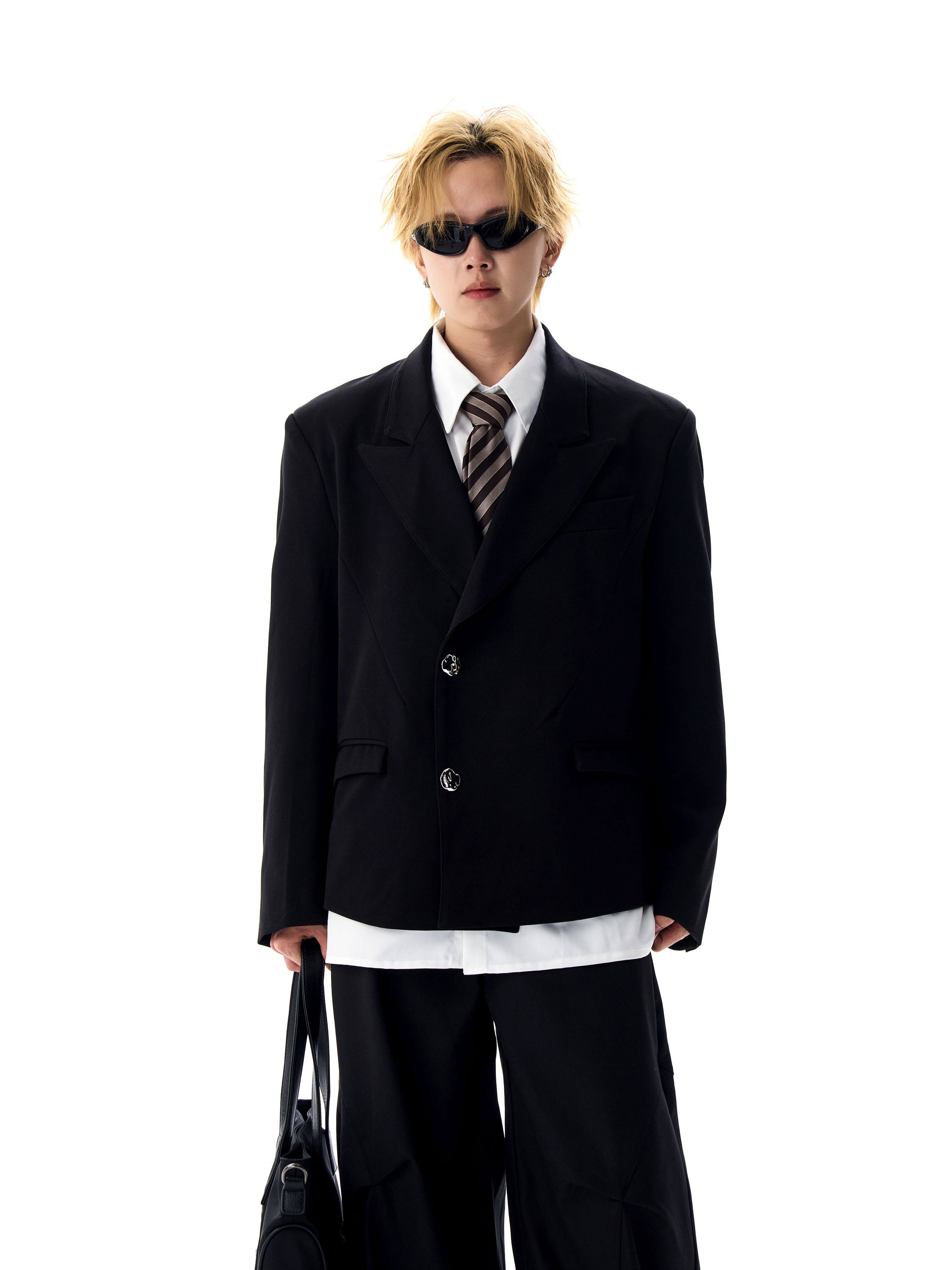 Boxy Mid-Crop Blazer with Decorative Metal Button