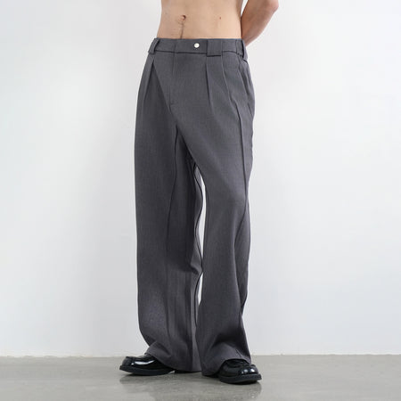 Straight Leg Inner-Pleated Trousers