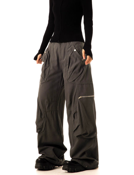 Wide-Leg Cargo Pants with Oversized Pleated Pockets and Zipper Details
