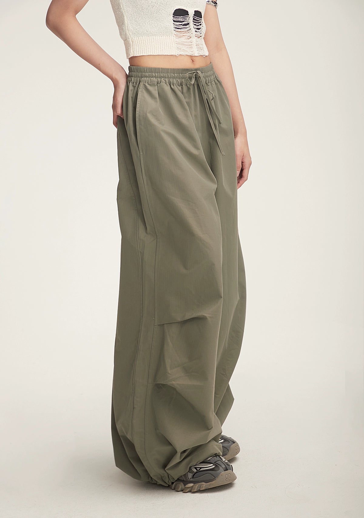 Drawstring Wide-Leg Parachute Jogger Pants Drawstring Wide-Leg Parachute Jogger Pants