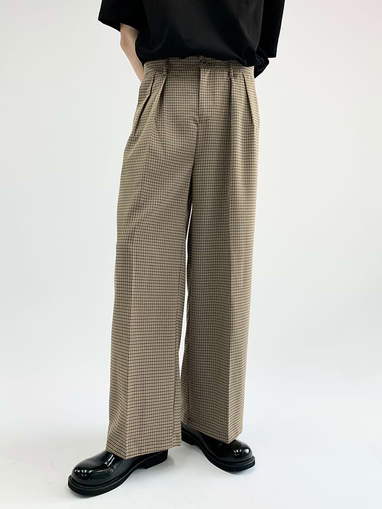 Pleated Plaid Straight Fit Pants