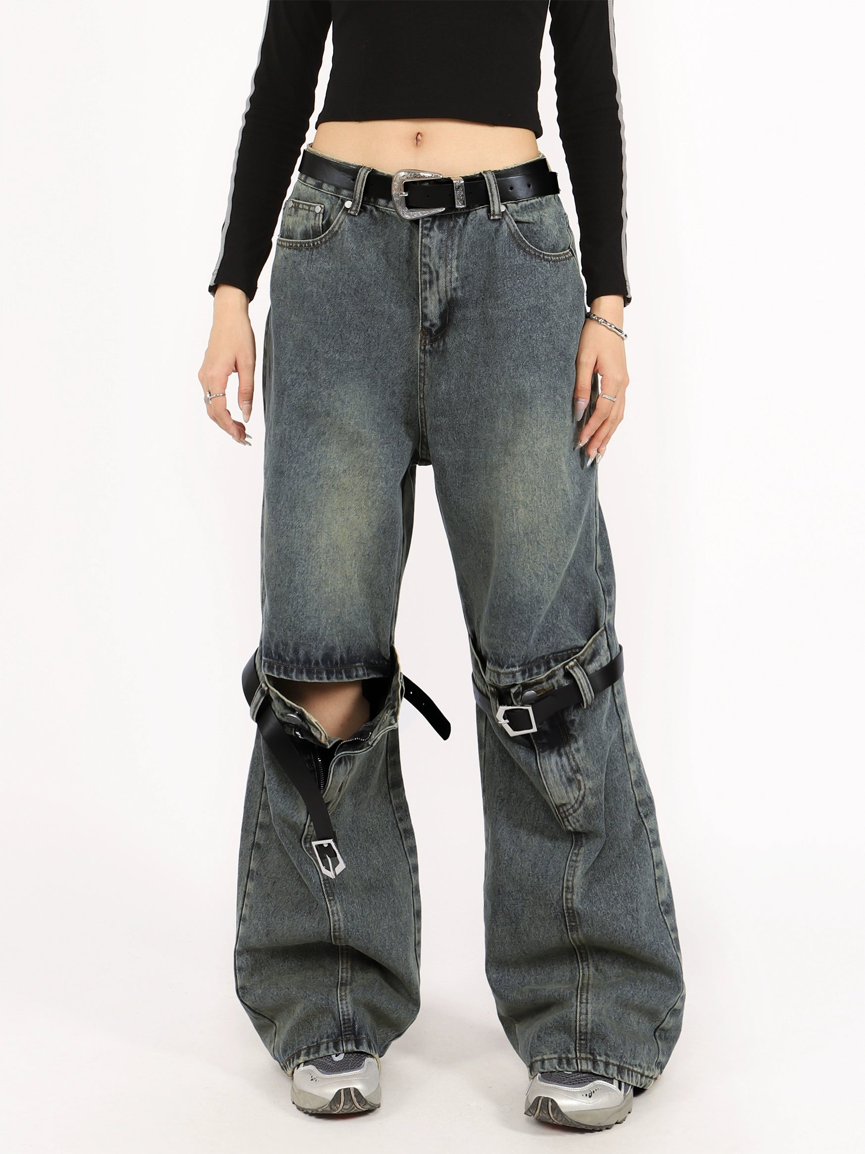 Button Belted Knee-Cutout Straight Faded Jeans