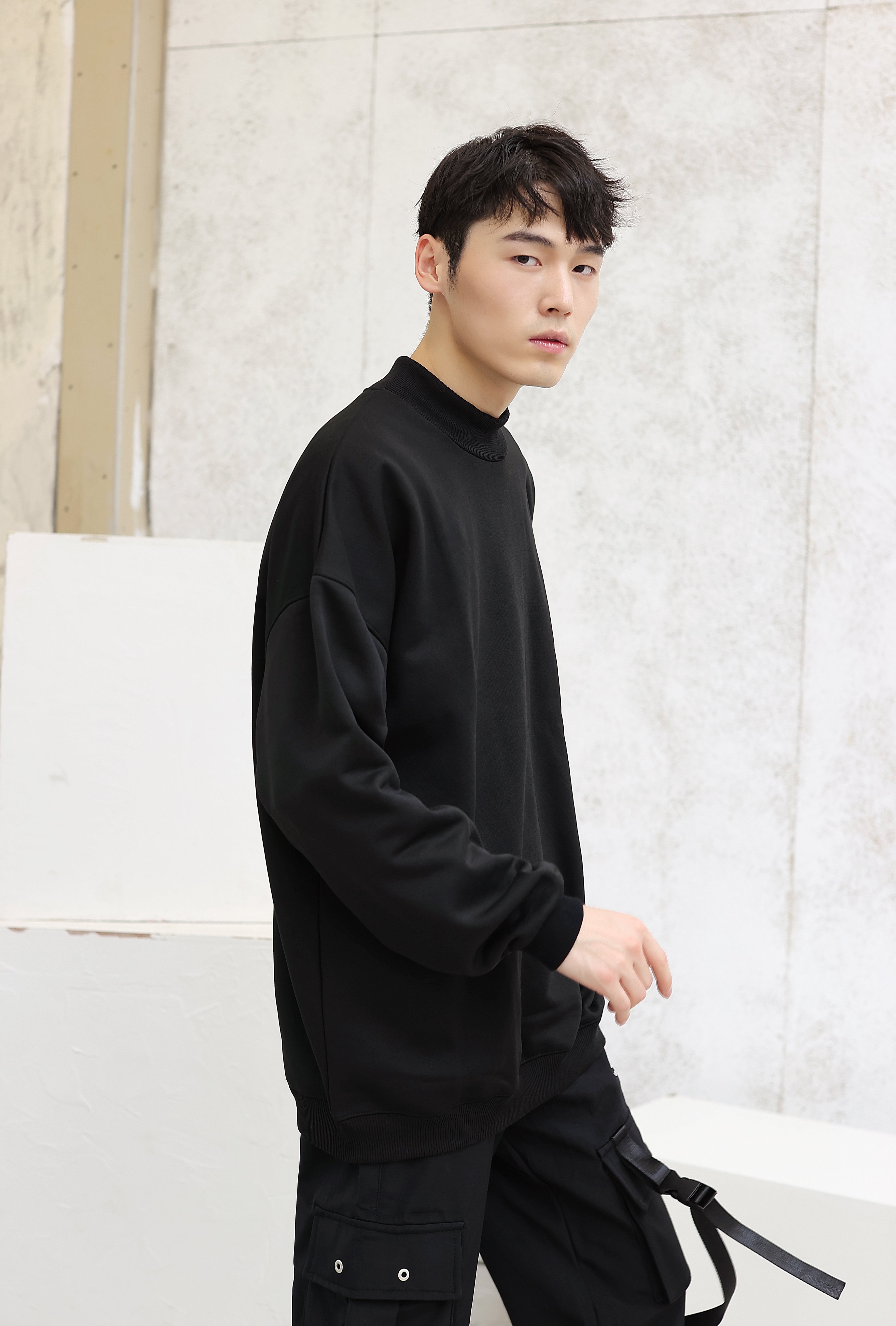 Semi-Turtleneck Oversized Sweatshirt - nightcity clothing