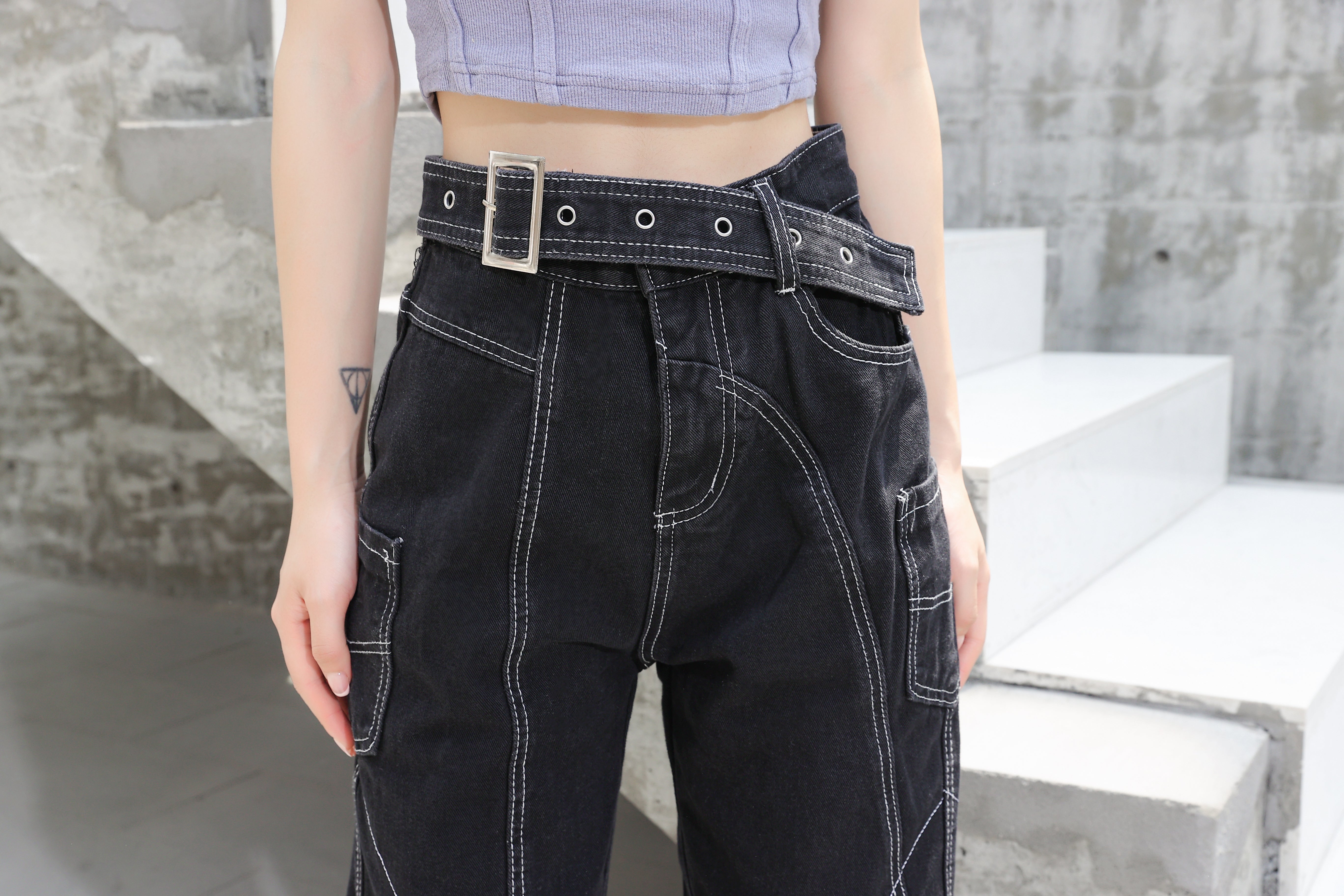 Baggy Belted Jeans with Contrast Detailed Stitching - nightcity clothing