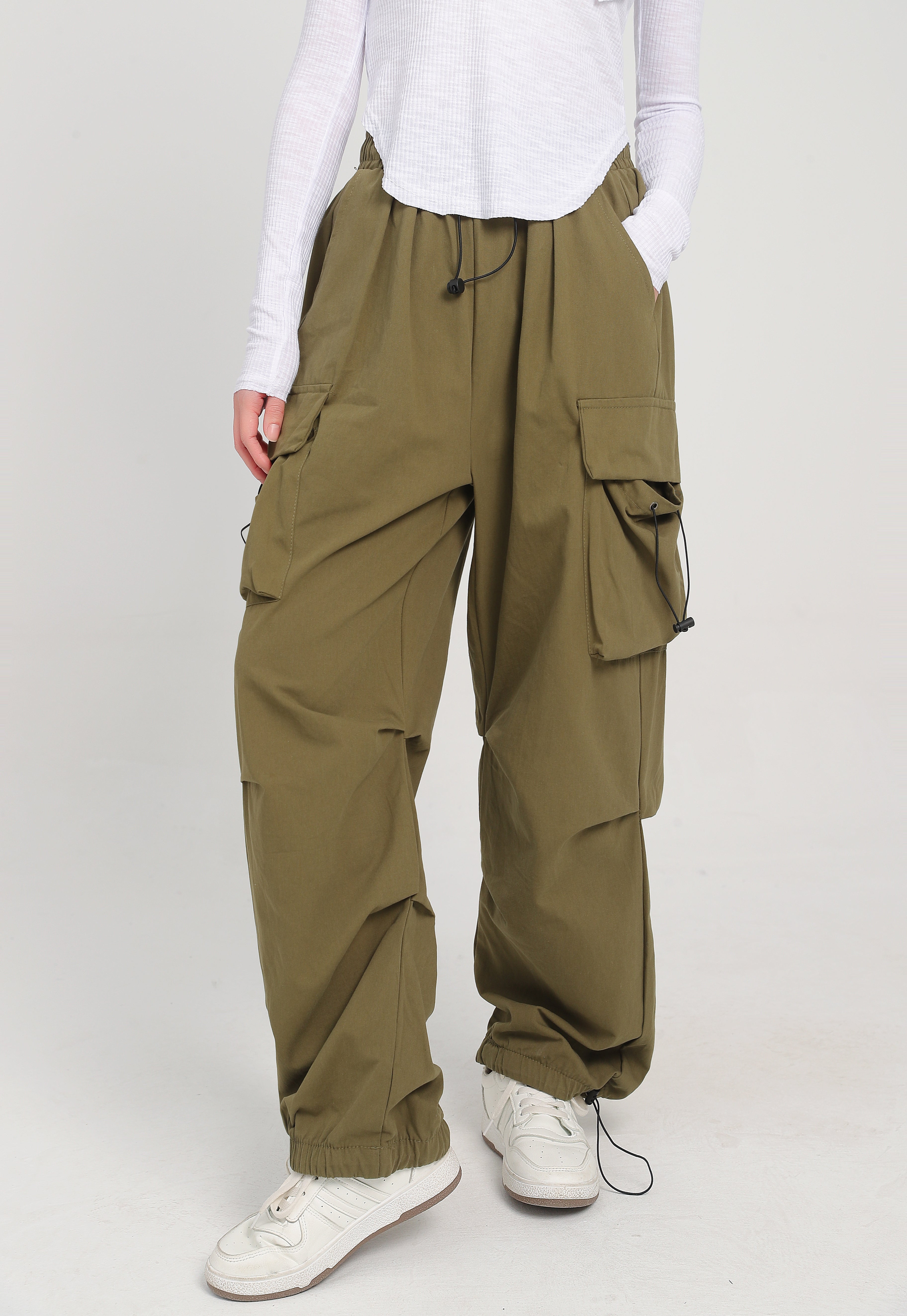 Wide Leg Drawstring Cuff Cargo Pants