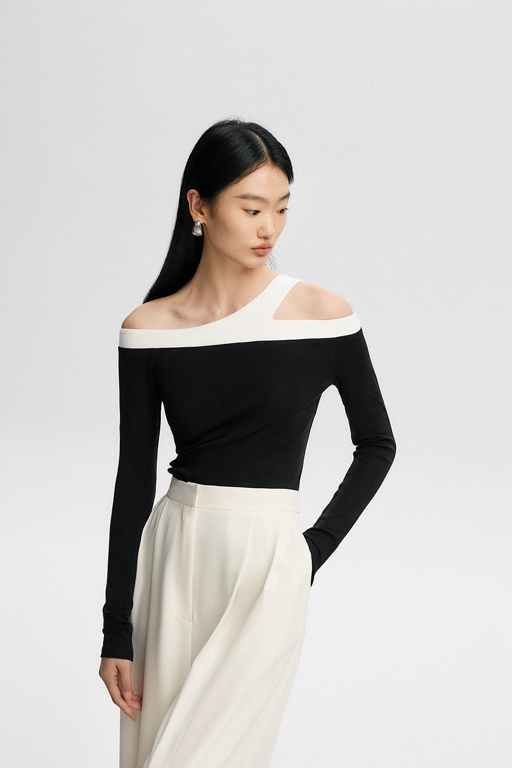 Asymmetric Strap Off Shoulder Top