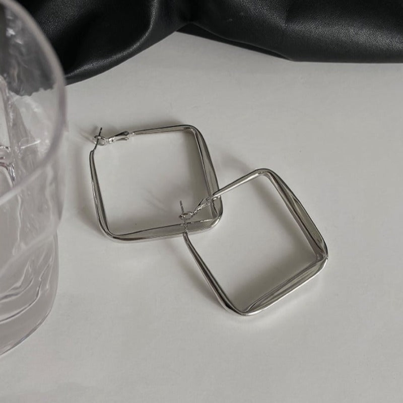 Hollow Rounded Square Earrings - nightcity clothing