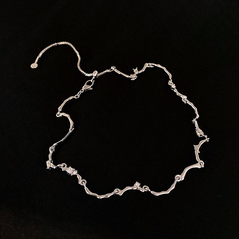 Curve Metal Link Chain Necklace - nightcity clothing