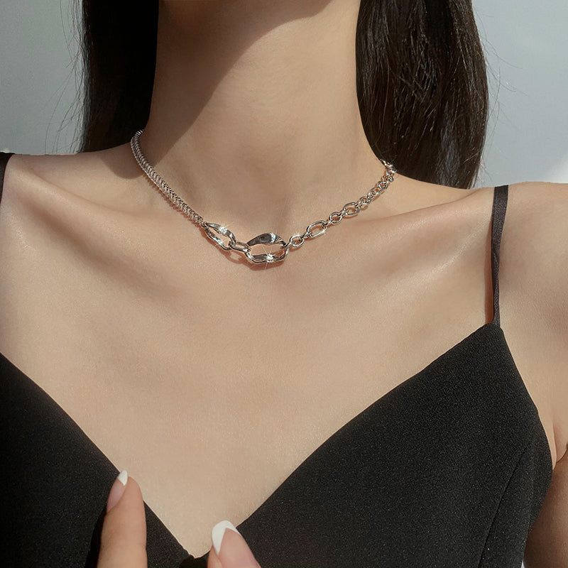 Asymmetric Chain Necklace with Hollow Ellipse Pendant - nightcity clothing