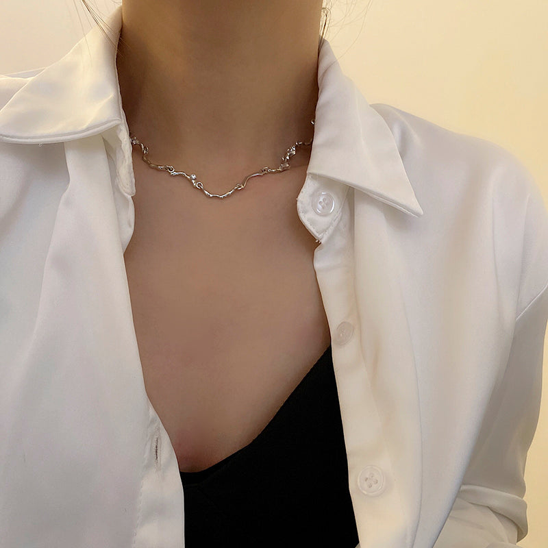 Curve Metal Link Chain Necklace - nightcity clothing