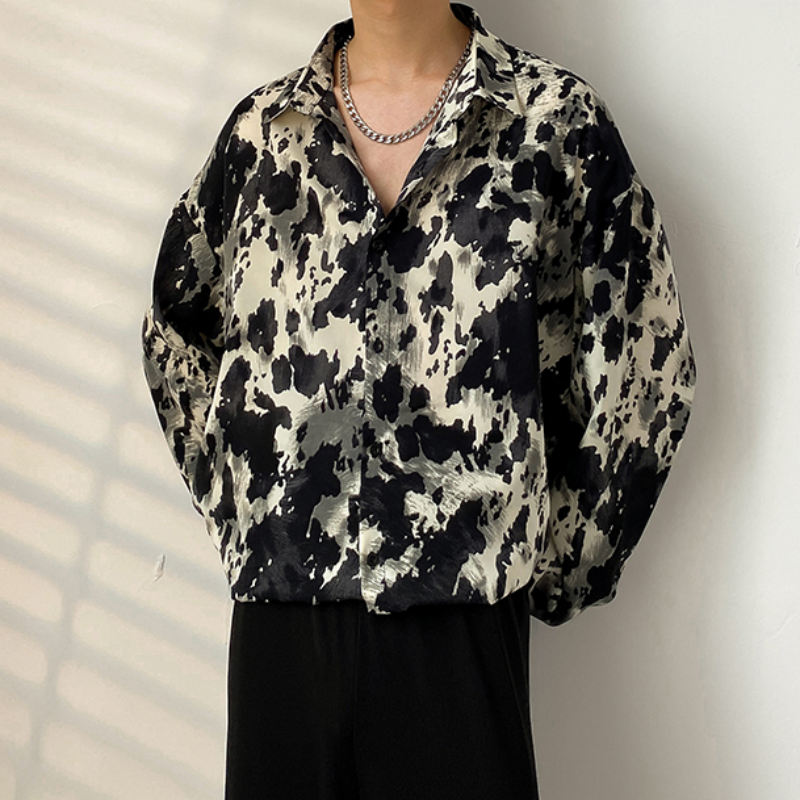 Abstract Pattern Lightweight Button Shirt