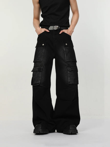 Cargo Pocketed Wide-Leg Sandblast Denim Jeans