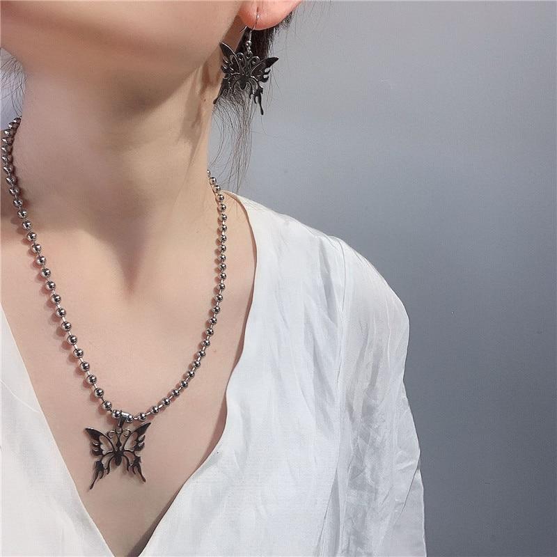 Butterfly Pendant Beaded Necklace - nightcity clothing