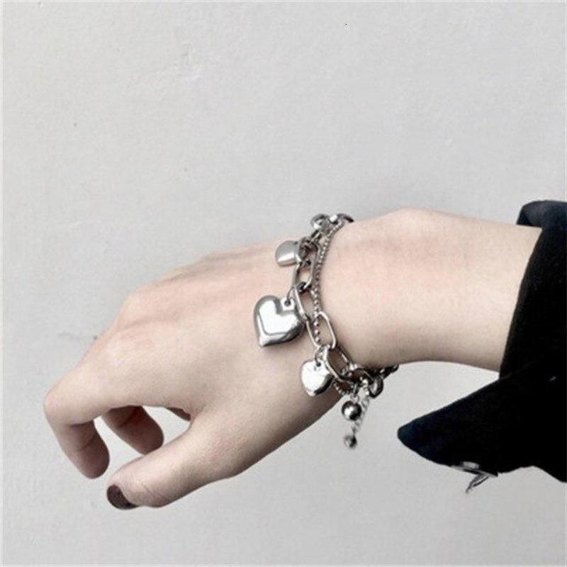 Chain Bracelet with Heart Pendants - nightcity clothing