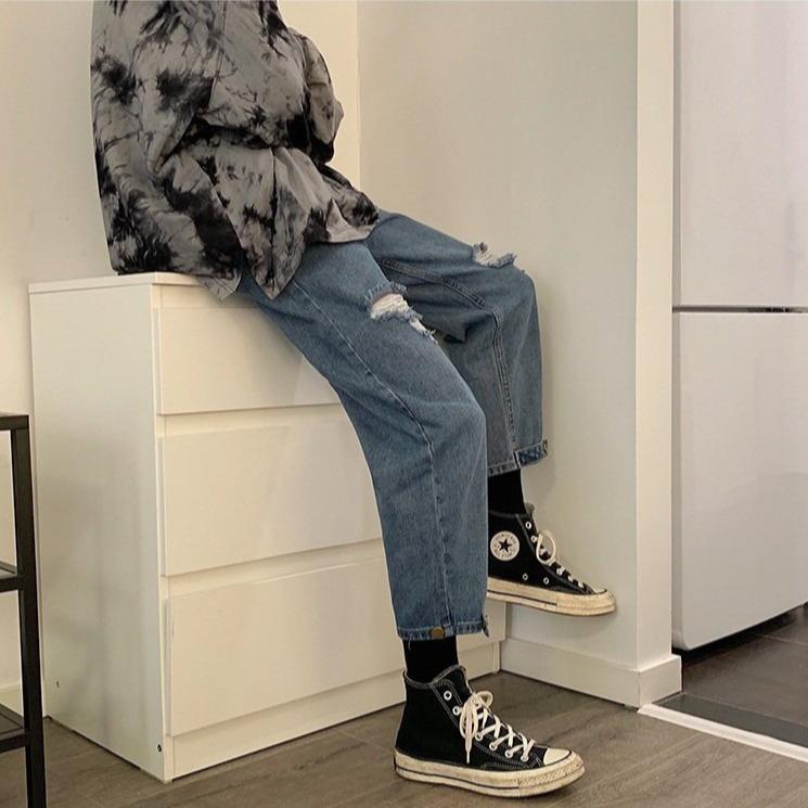 Distressed Slim Jeans III - nightcity clothing