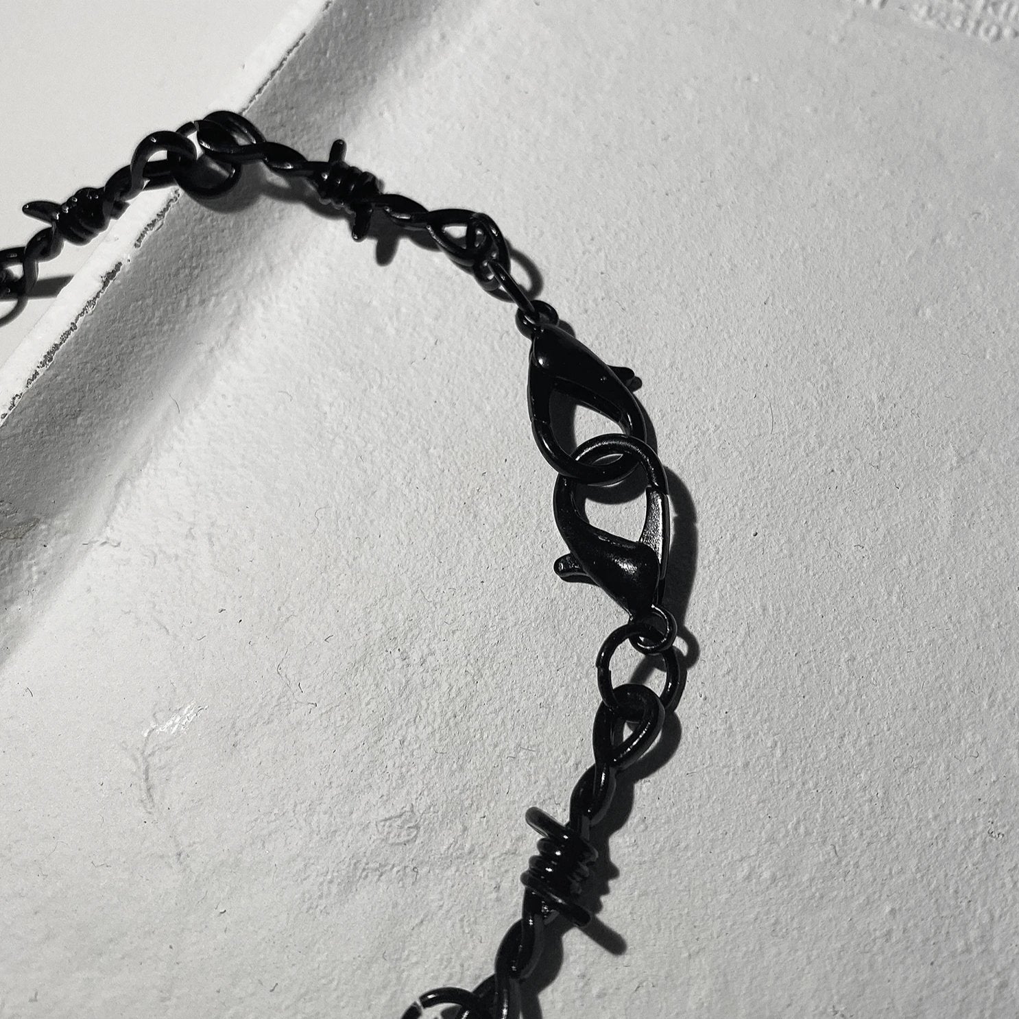 Matte Thorn Chain Necklace - nightcity clothing
