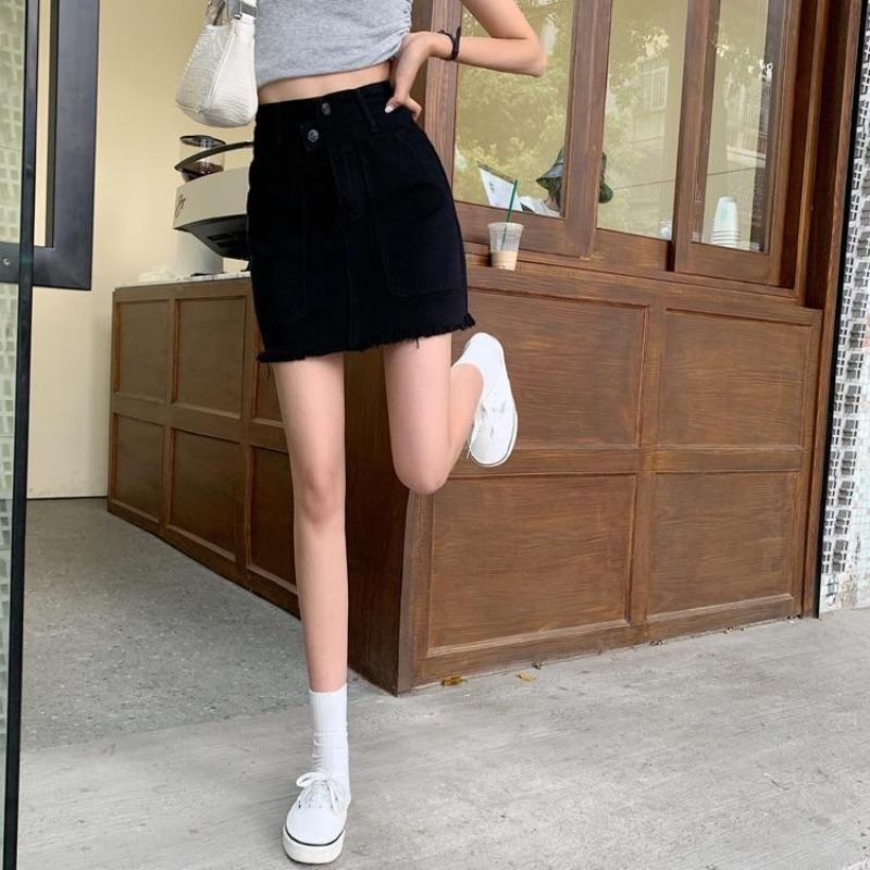 Slim Denim Mini Skirt with Detailed Pockets - nightcity clothing