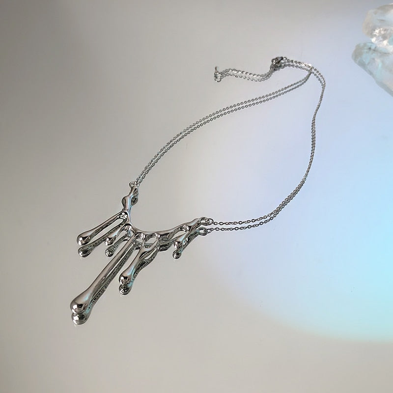 Chain Necklace with Melted Curved Bar Pendant - nightcity clothing